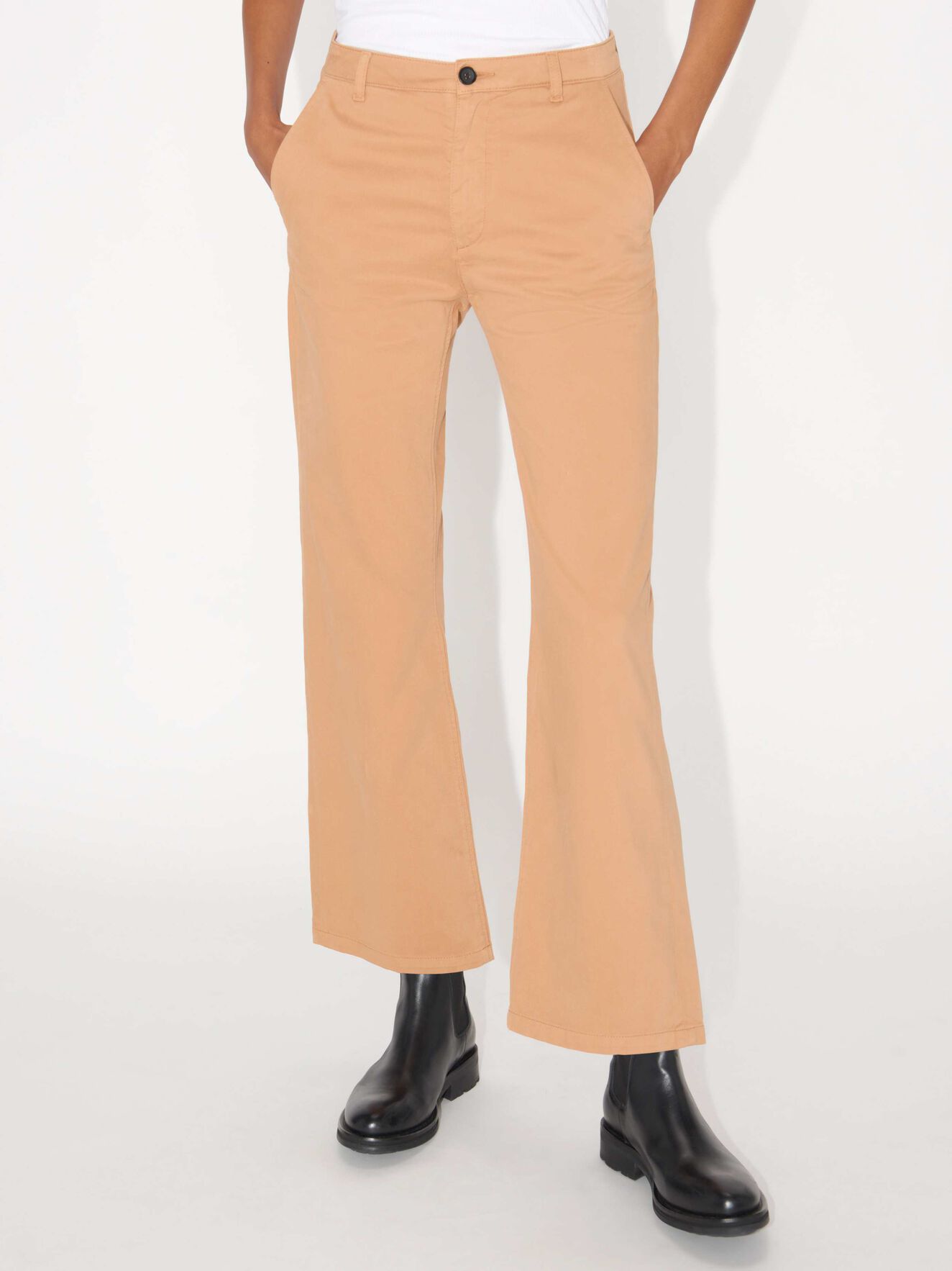Eiria 2 Trousers in Fenugreek from Tiger of Sweden Eiria 2 Trousers in Fenugreek from Tiger of Sweden