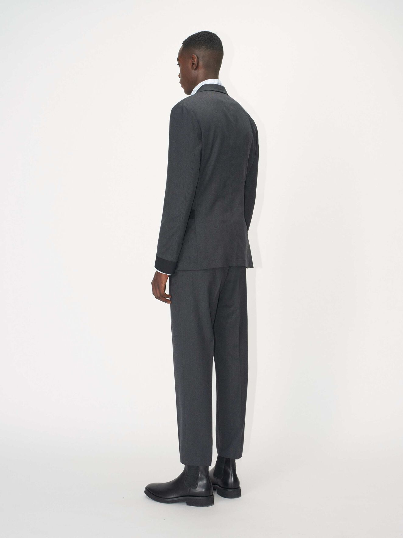 Cone Trousers in Dark grey Mel from Tiger of Sweden Cone Trousers in Dark grey Mel from Tiger of Sweden
