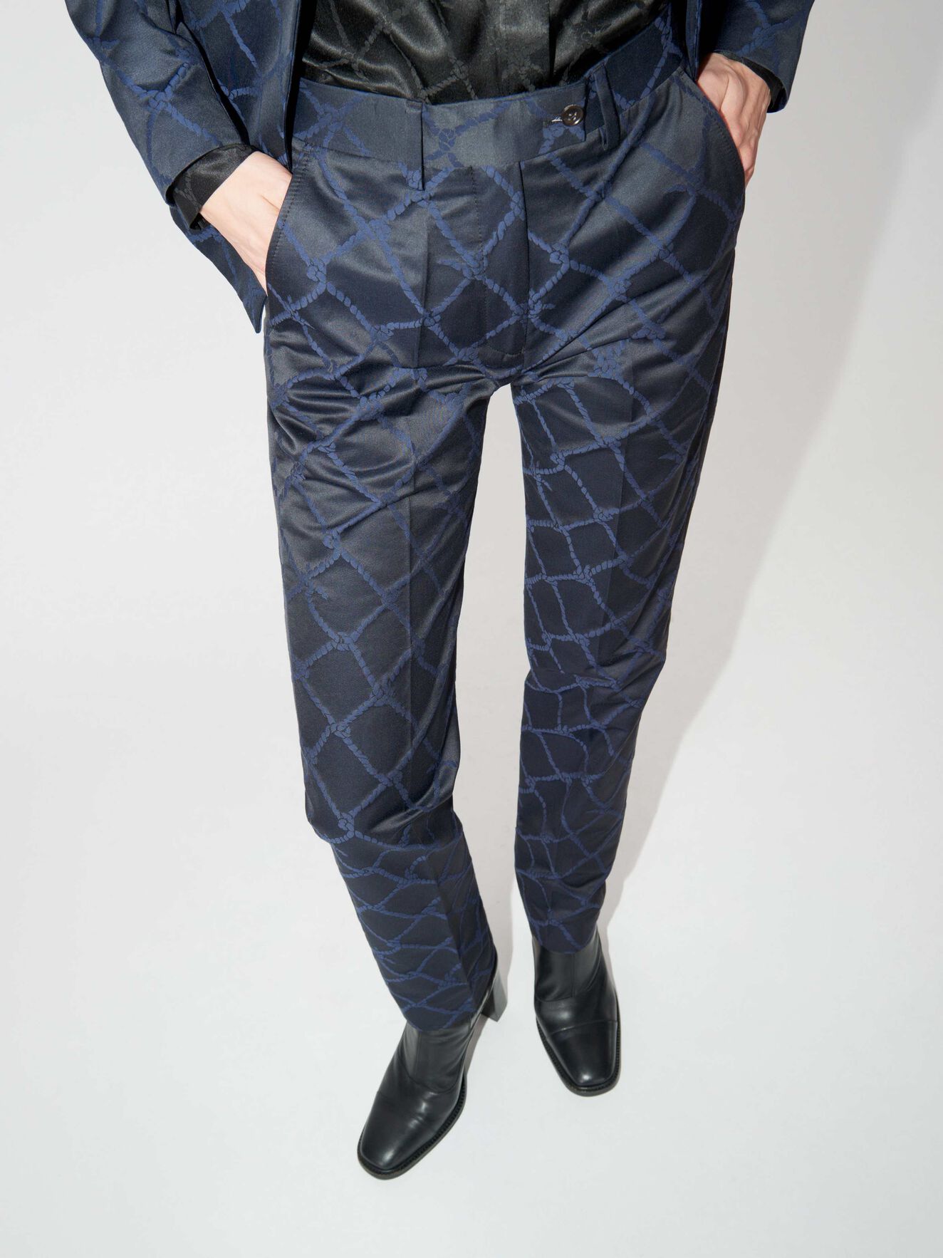 Crio Trousers in ARTWORK from Tiger of Sweden Crio Trousers in ARTWORK from Tiger of Sweden