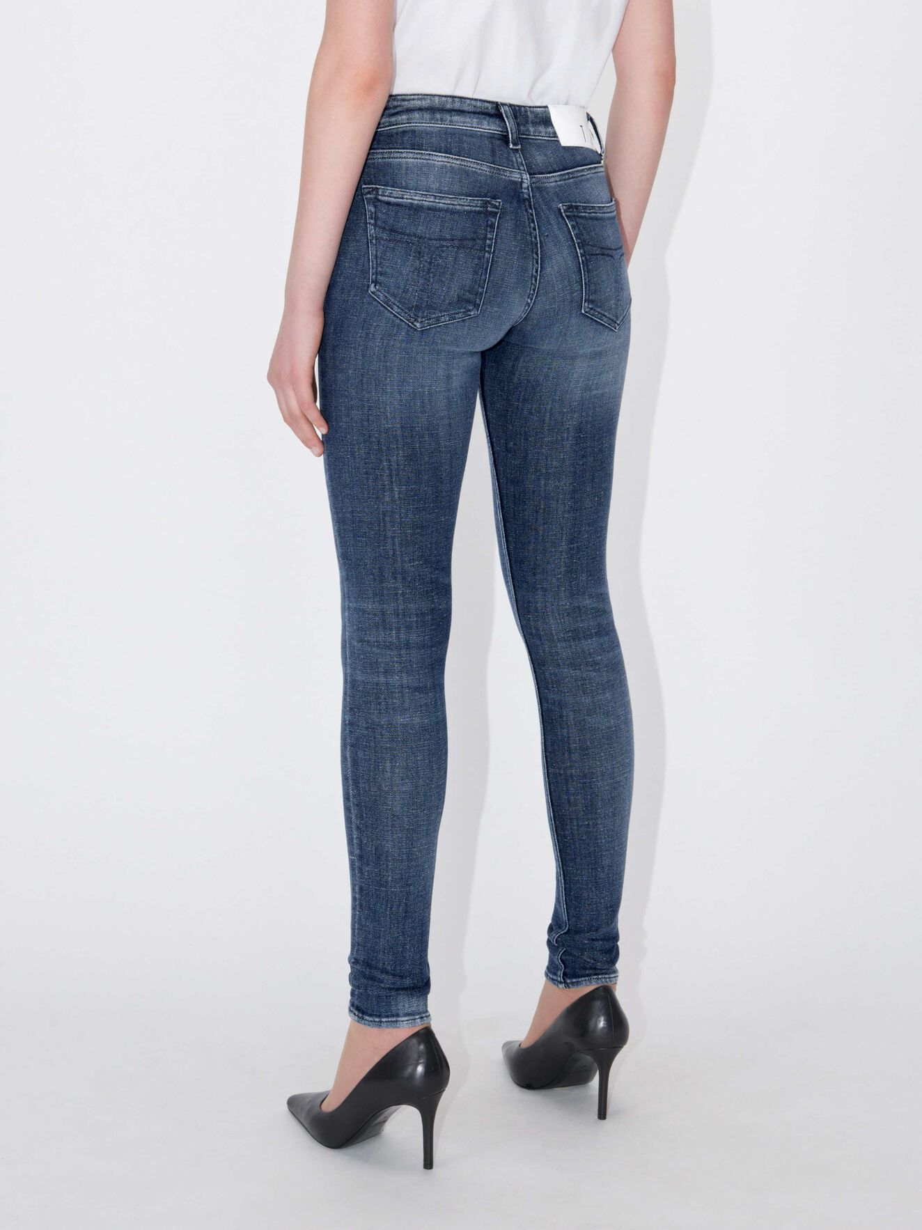 Slight Jeans in Black Blue from Tiger of Sweden Slight Jeans in Black Blue from Tiger of Sweden