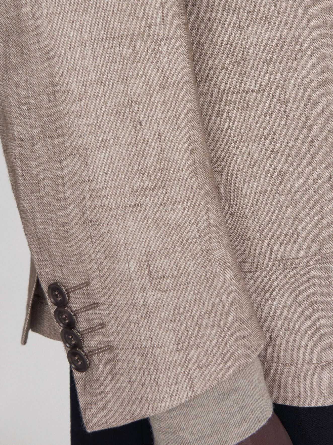 1903 Pa Hl Blazer in Irish Cream from Tiger of Sweden 1903 Pa Hl Blazer in Irish Cream from Tiger of Sweden