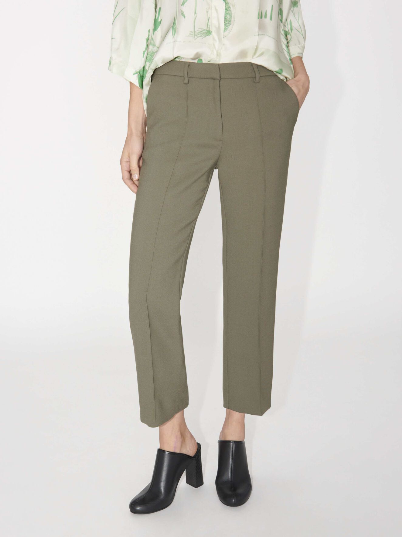 Bari Trousers in Utility Green from Tiger of Sweden Bari Trousers in Utility Green from Tiger of Sweden