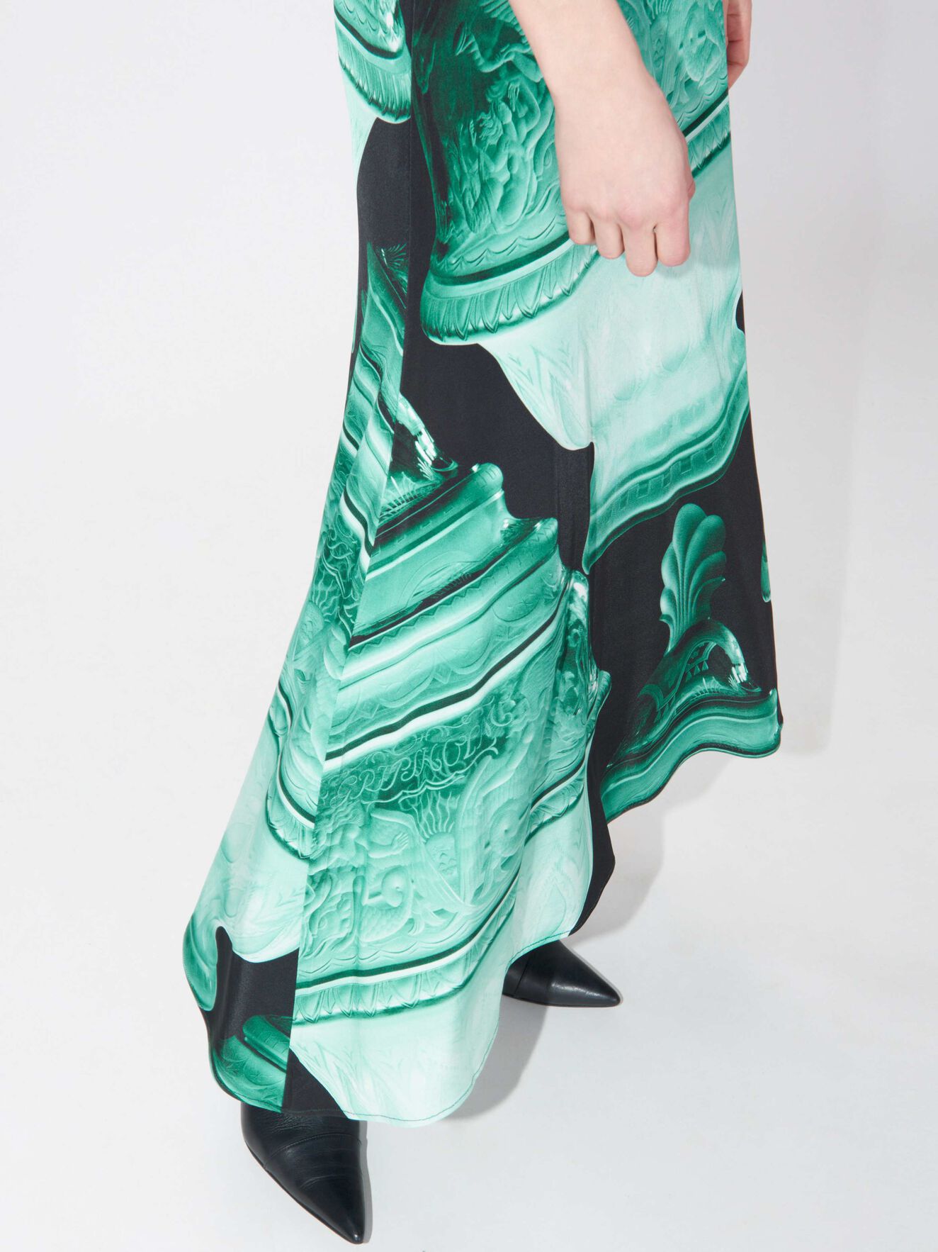 Mable P Skirt in ARTWORK from Tiger of Sweden Mable P Skirt in ARTWORK from Tiger of Sweden