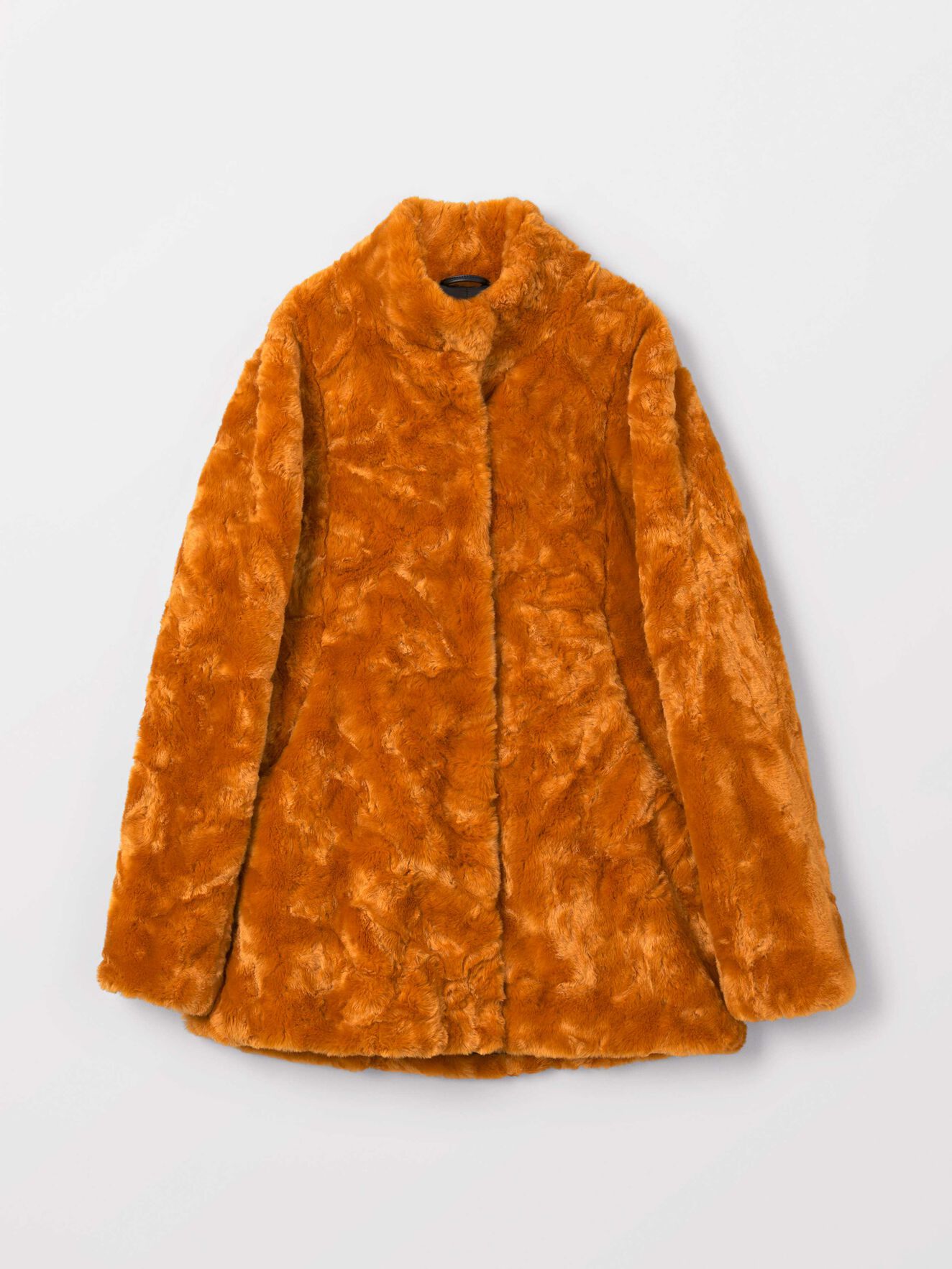 Minimal Coat in Autumn Leaf from Tiger of Sweden Minimal Coat in Autumn Leaf from Tiger of Sweden