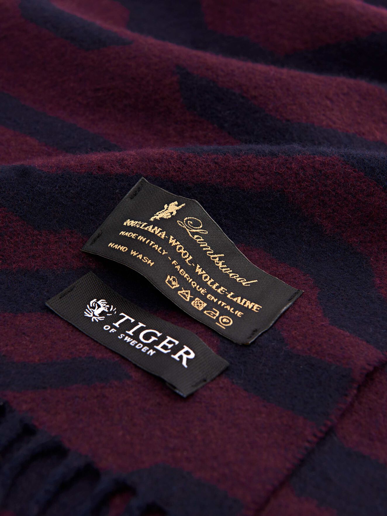Sizan Schal in Light Ink from Tiger of Sweden Sizan Schal in Light Ink from Tiger of Sweden