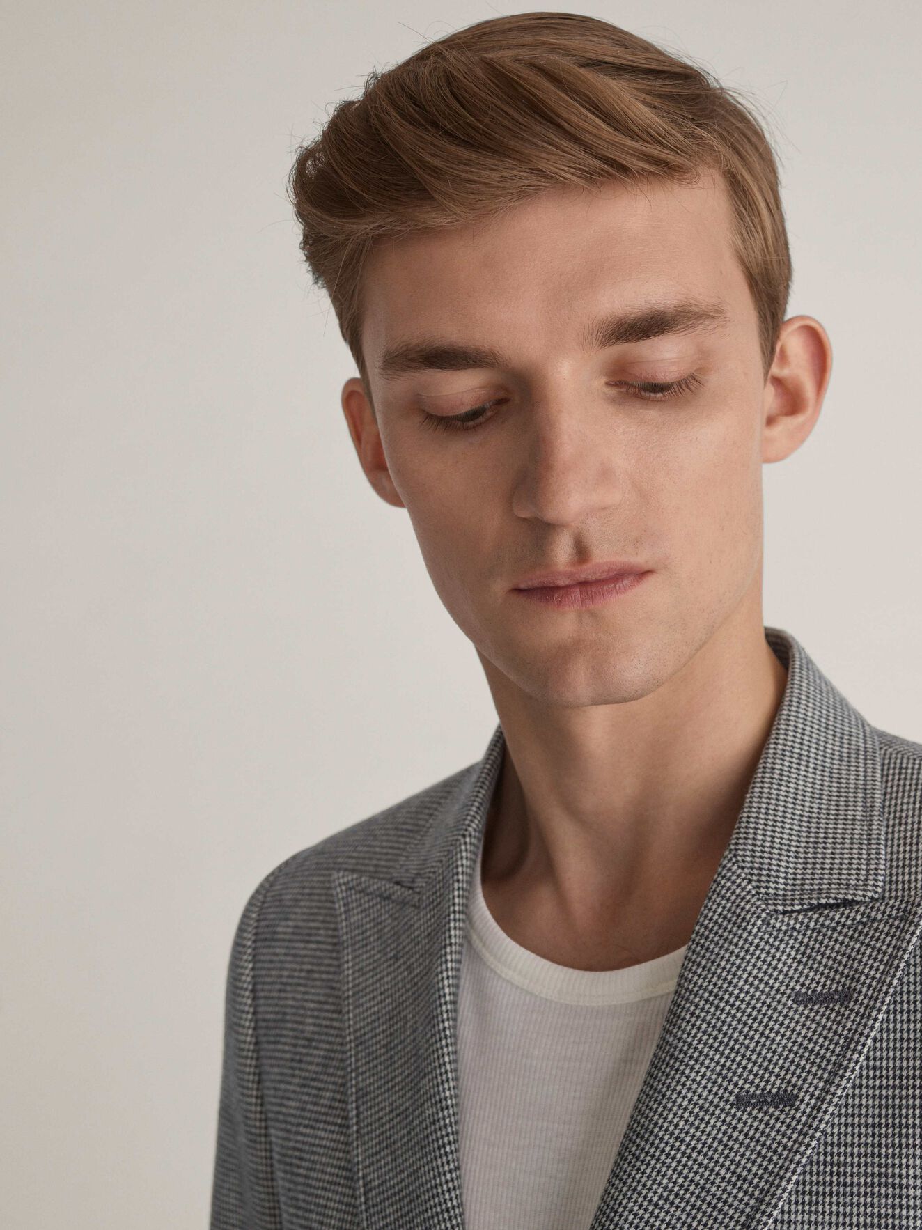 1903 Pa Blazer in Pure white from Tiger of Sweden 1903 Pa Blazer in Pure white from Tiger of Sweden