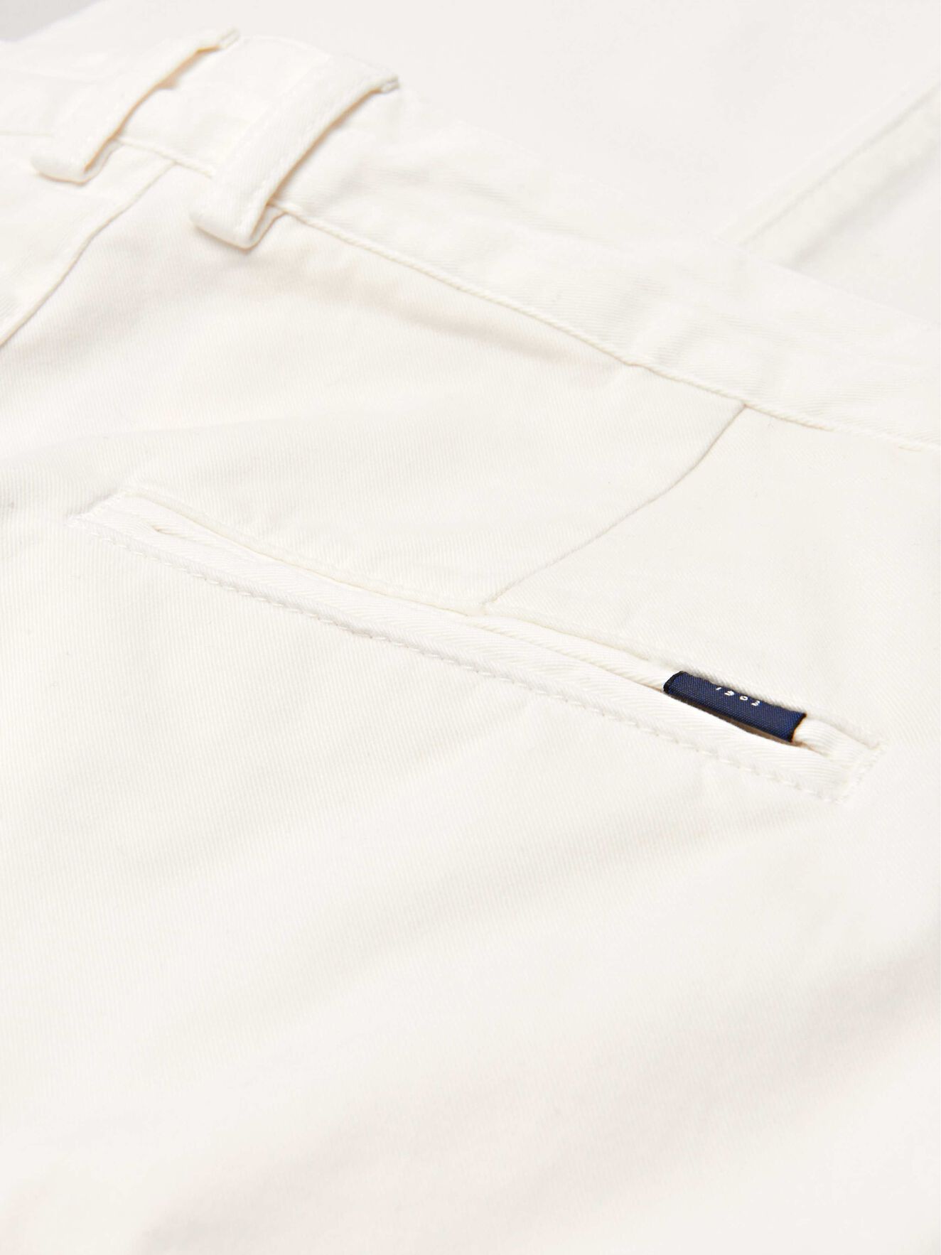 Transit 4 Trousers in Pure white from Tiger of Sweden Transit 4 Trousers in Pure white from Tiger of Sweden