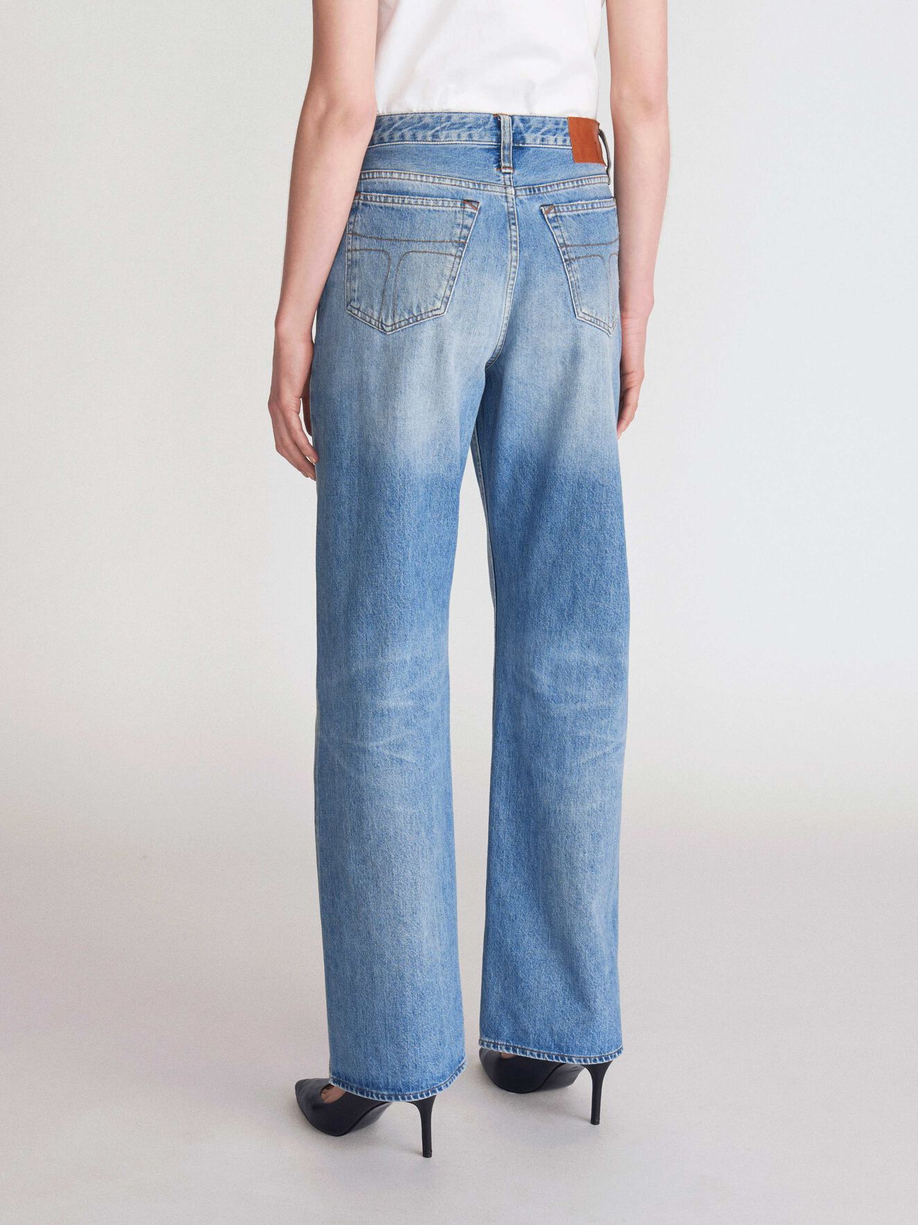Loose Jeans in Light blue from Tiger of Sweden Loose Jeans in Light blue from Tiger of Sweden