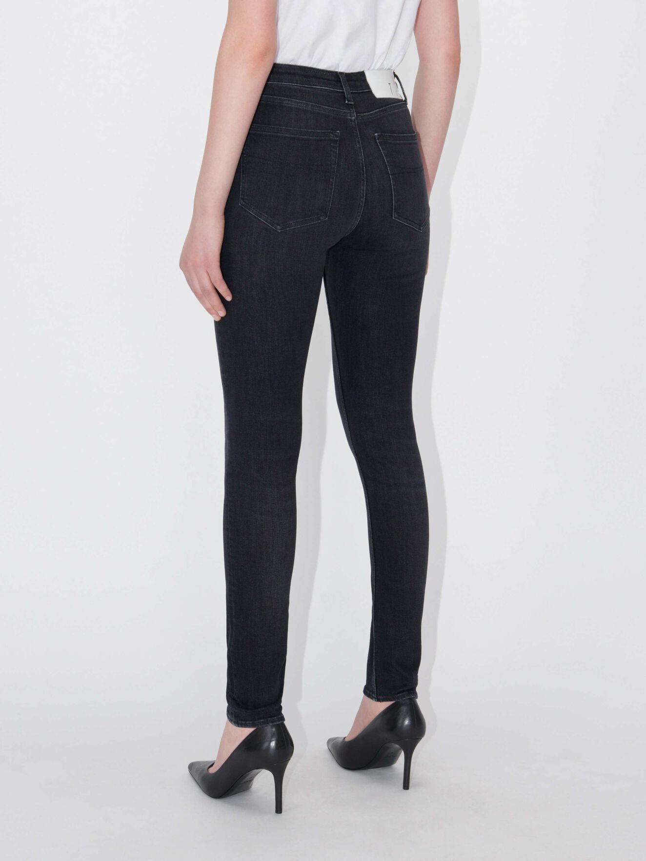Shelly Jeans in Black from Tiger of Sweden Shelly Jeans in Black from Tiger of Sweden