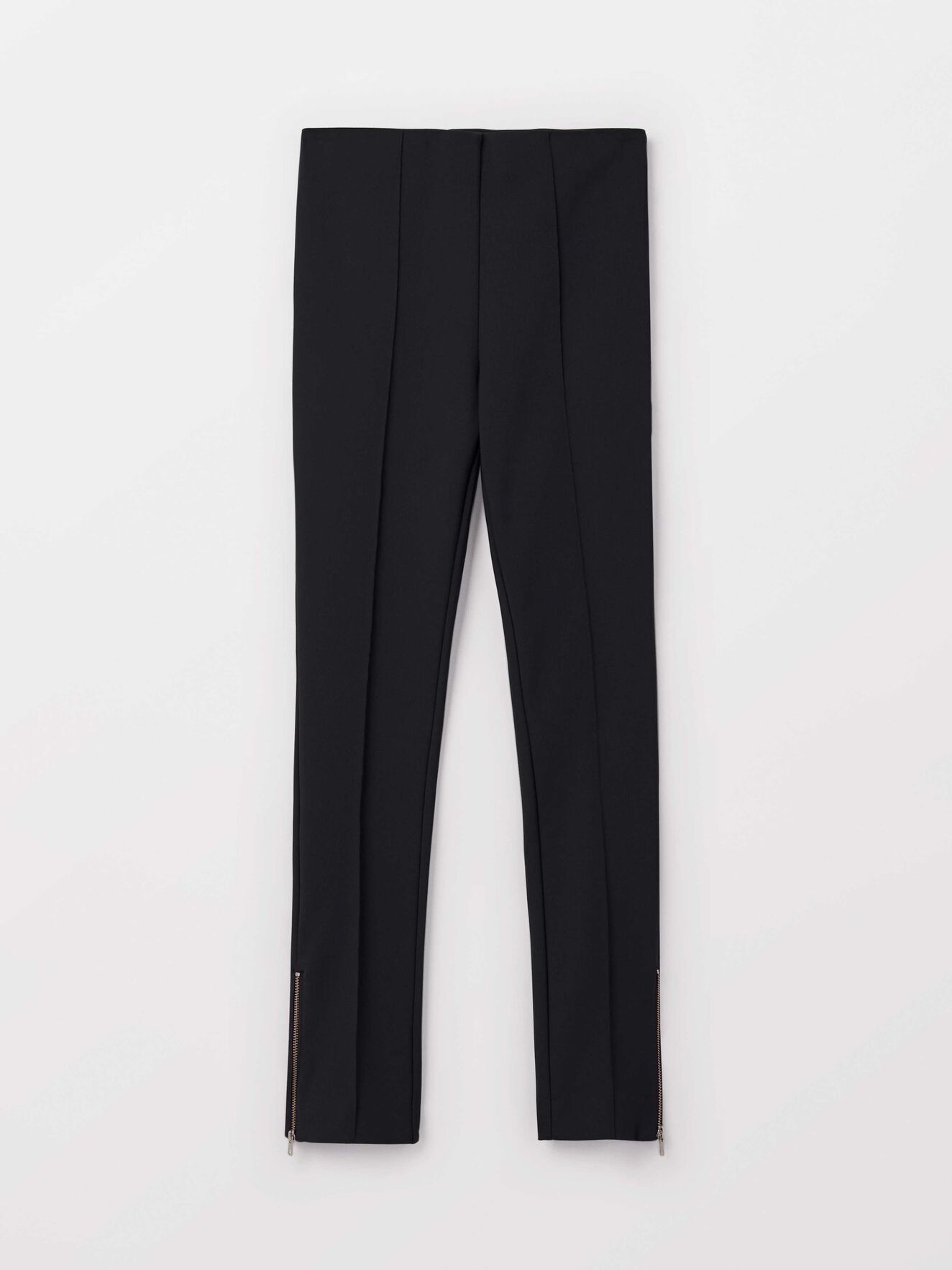 Loane 2 Trousers in Black from Tiger of Sweden Loane 2 Trousers in Black from Tiger of Sweden