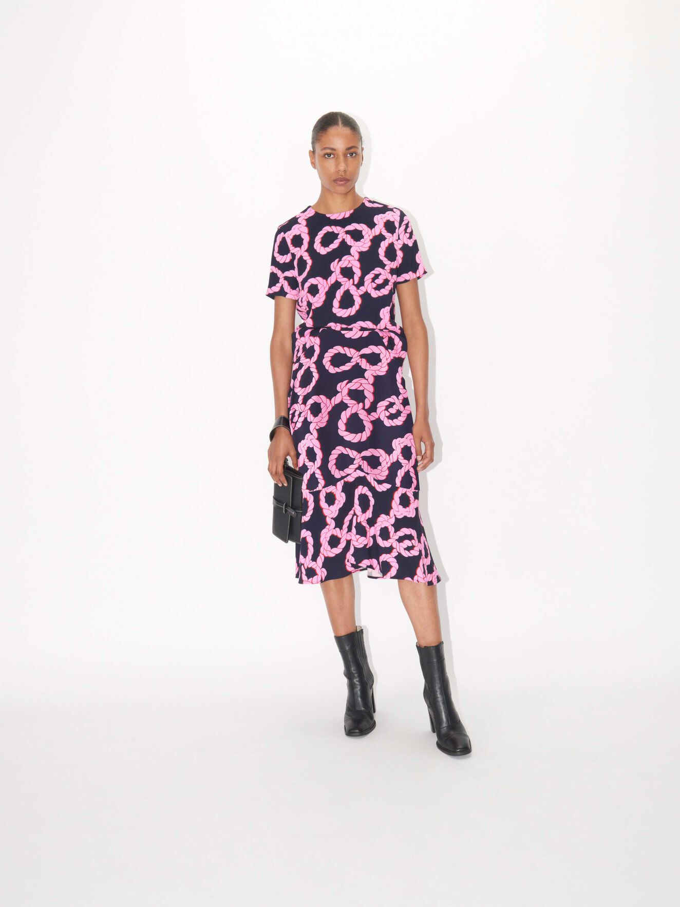Joanna Top in ARTWORK from Tiger of Sweden Joanna Top in ARTWORK from Tiger of Sweden