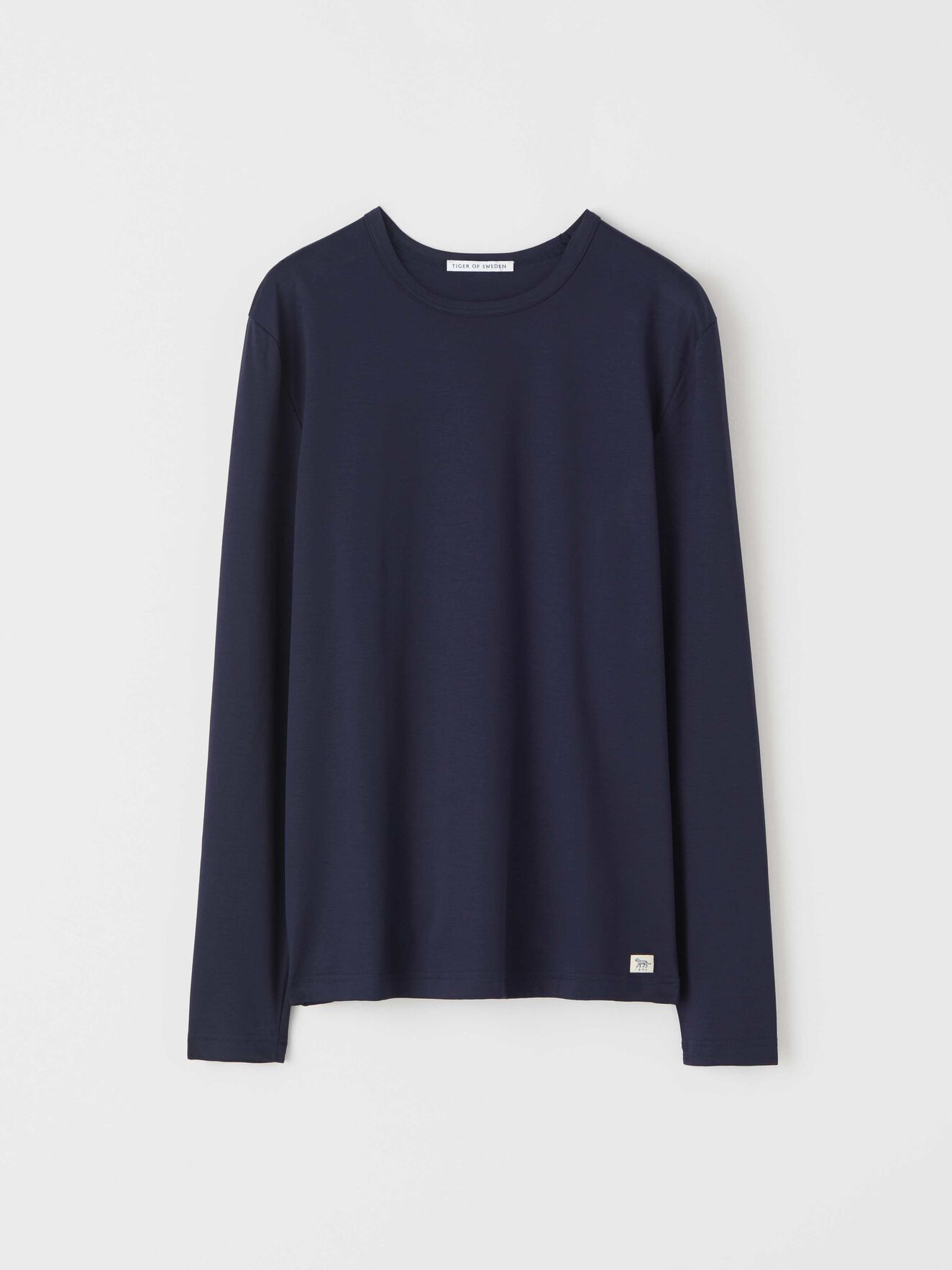 Dain T-shirt in Midnight blue from Tiger of Sweden Dain T-shirt in Midnight blue from Tiger of Sweden