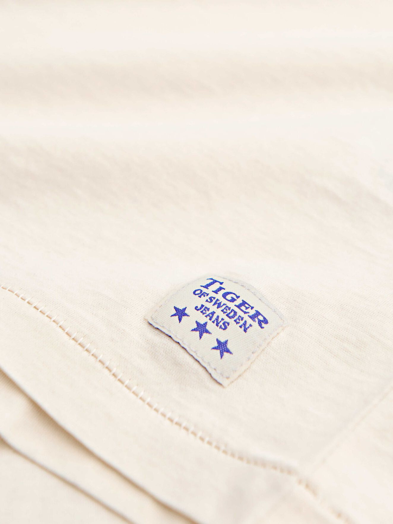 Sanja T-Shirt in Birch Bark from Tiger of Sweden Sanja T-Shirt in Birch Bark from Tiger of Sweden