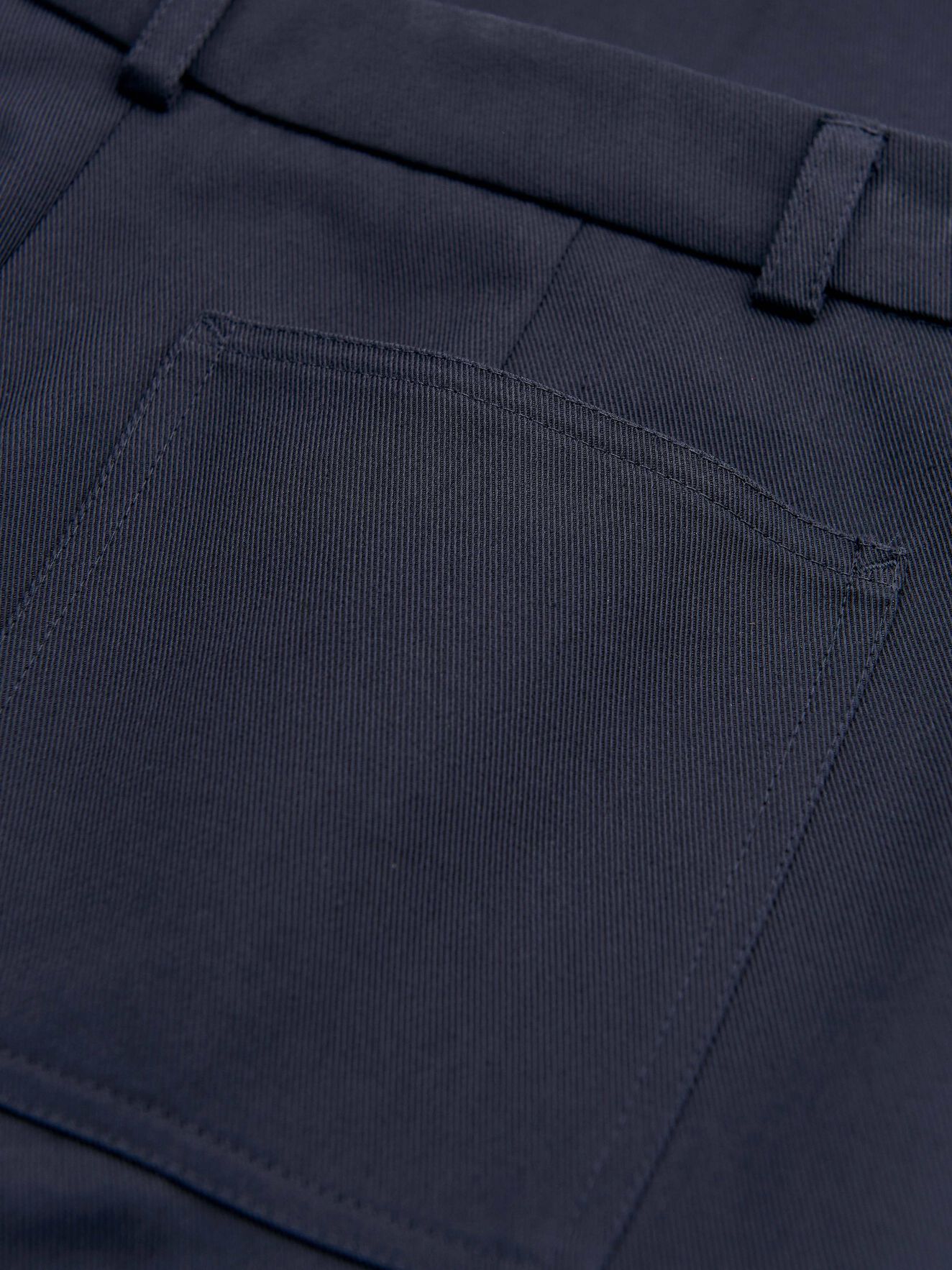 Pesaro Trousers in Midnight blue from Tiger of Sweden Pesaro Trousers in Midnight blue from Tiger of Sweden