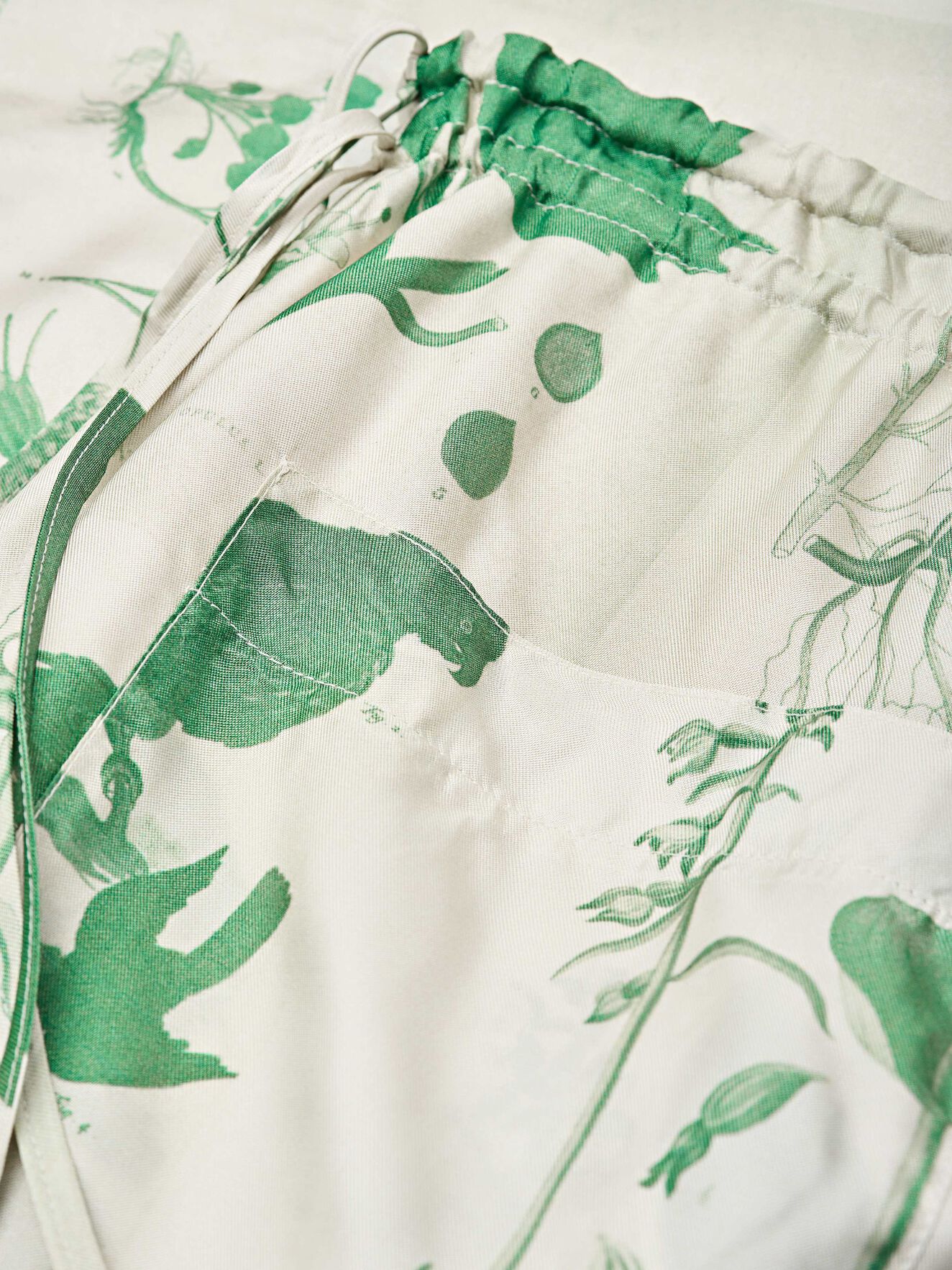Eytelia X Shorts in ARTWORK from Tiger of Sweden Eytelia X Shorts in ARTWORK from Tiger of Sweden