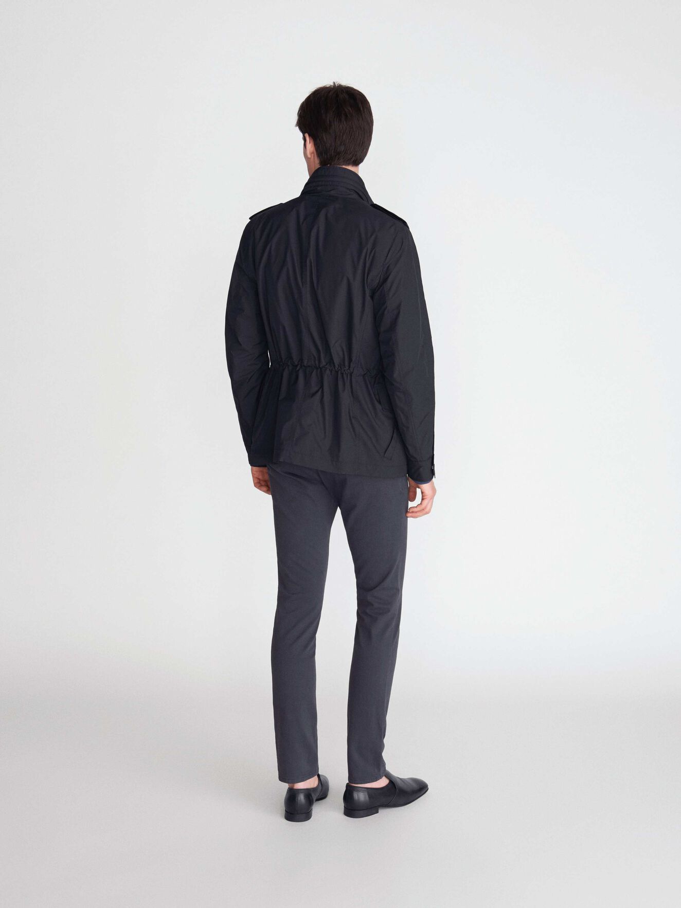 Transit 4 Trousers in Antique metal from Tiger of Sweden Transit 4 Trousers in Antique metal from Tiger of Sweden