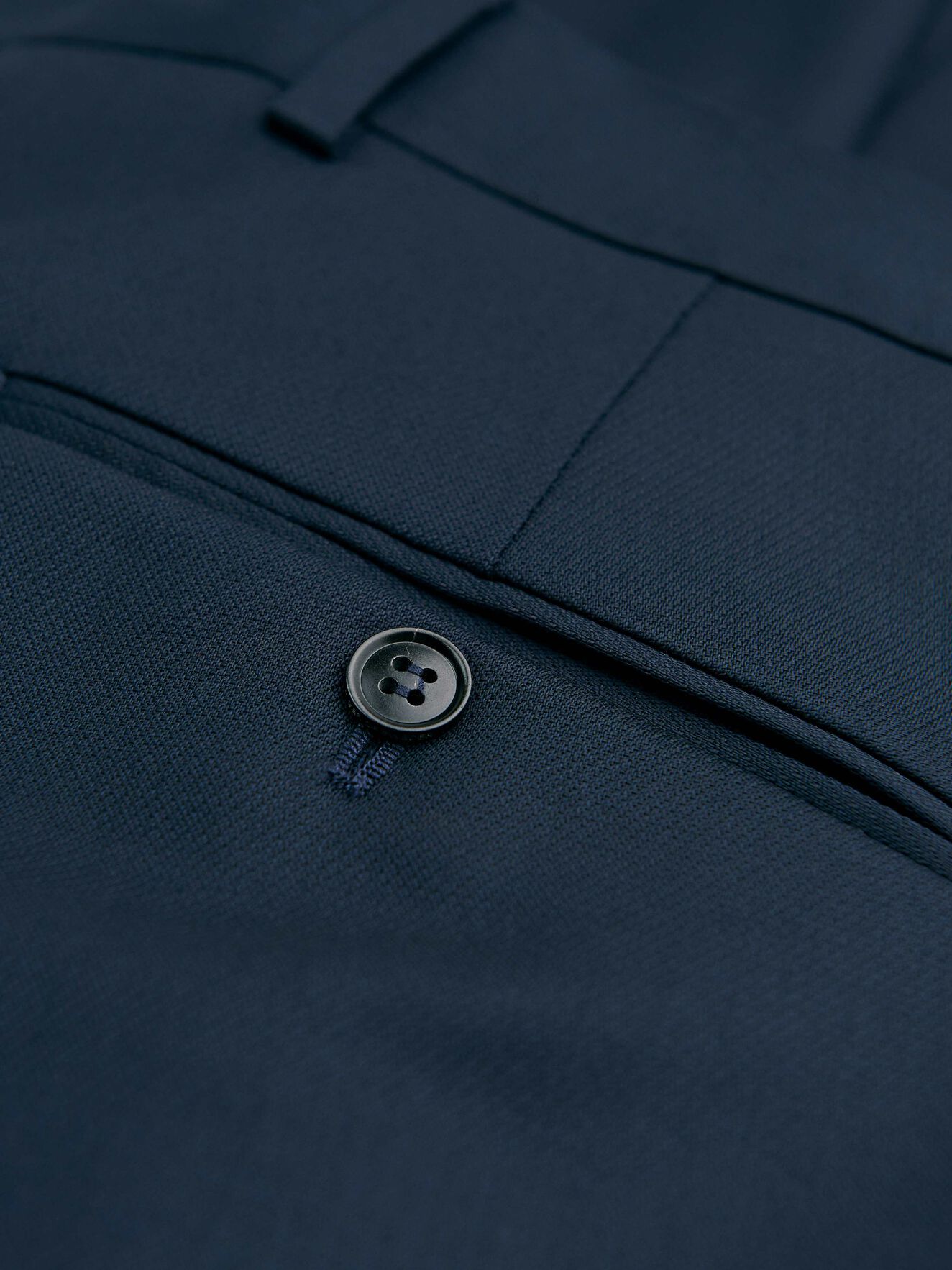 Tordon Trousers in Midnight blue from Tiger of Sweden Tordon Trousers in Midnight blue from Tiger of Sweden