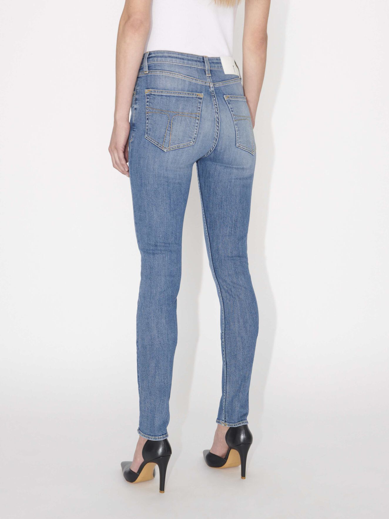 Shelly Jeans - Köp Jeans online