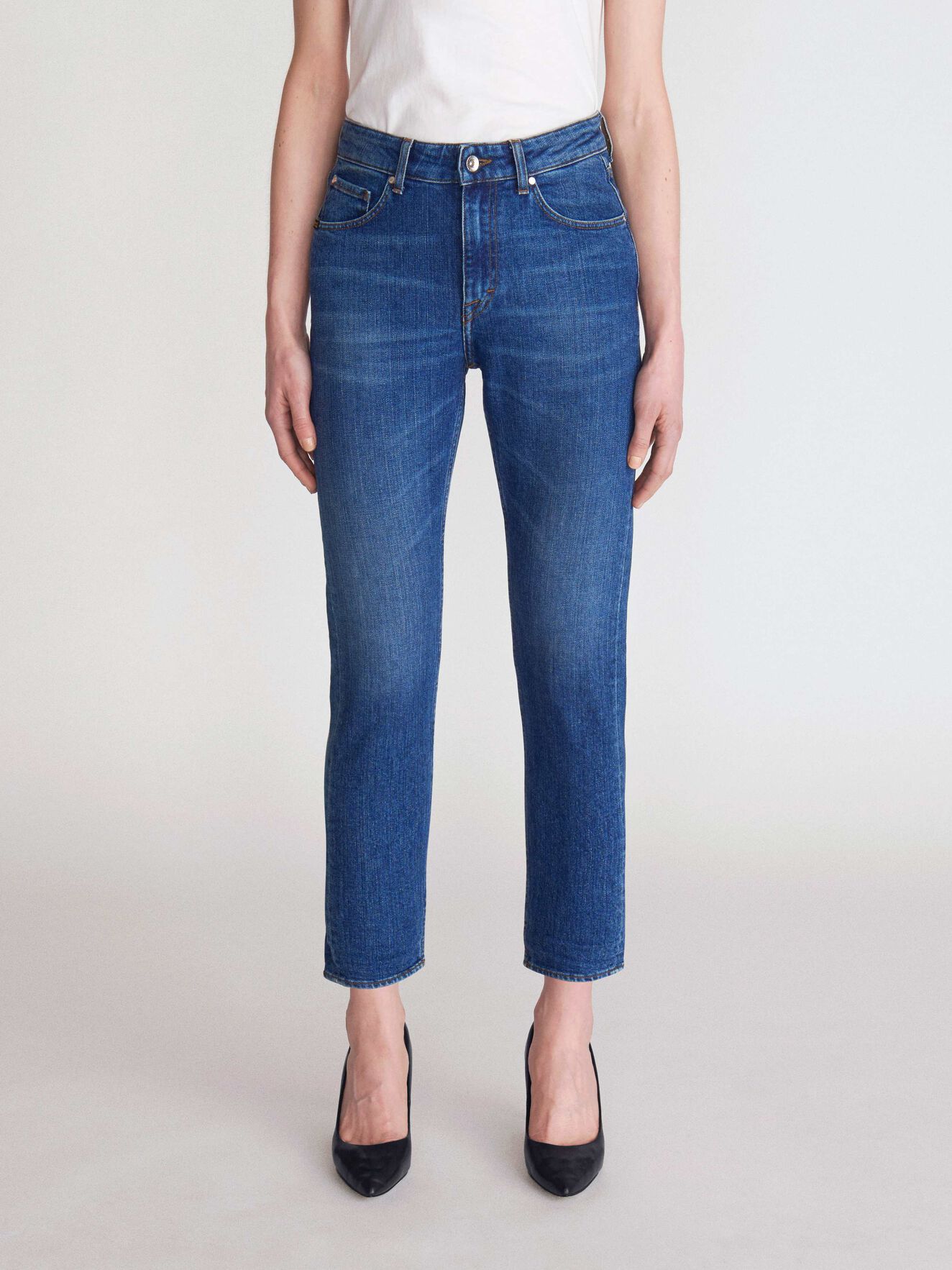 Lea Jeans Buy Jeans online