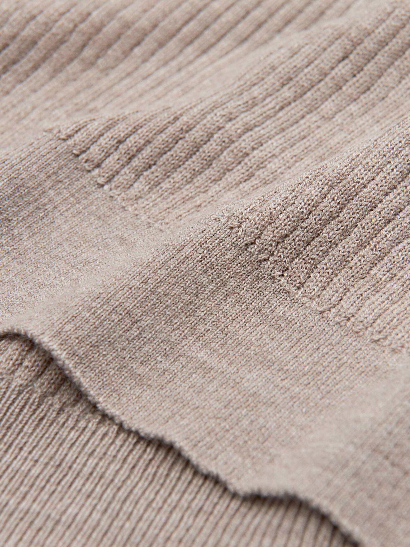 Corsica Pullover in Tehina from Tiger of Sweden Corsica Pullover in Tehina from Tiger of Sweden