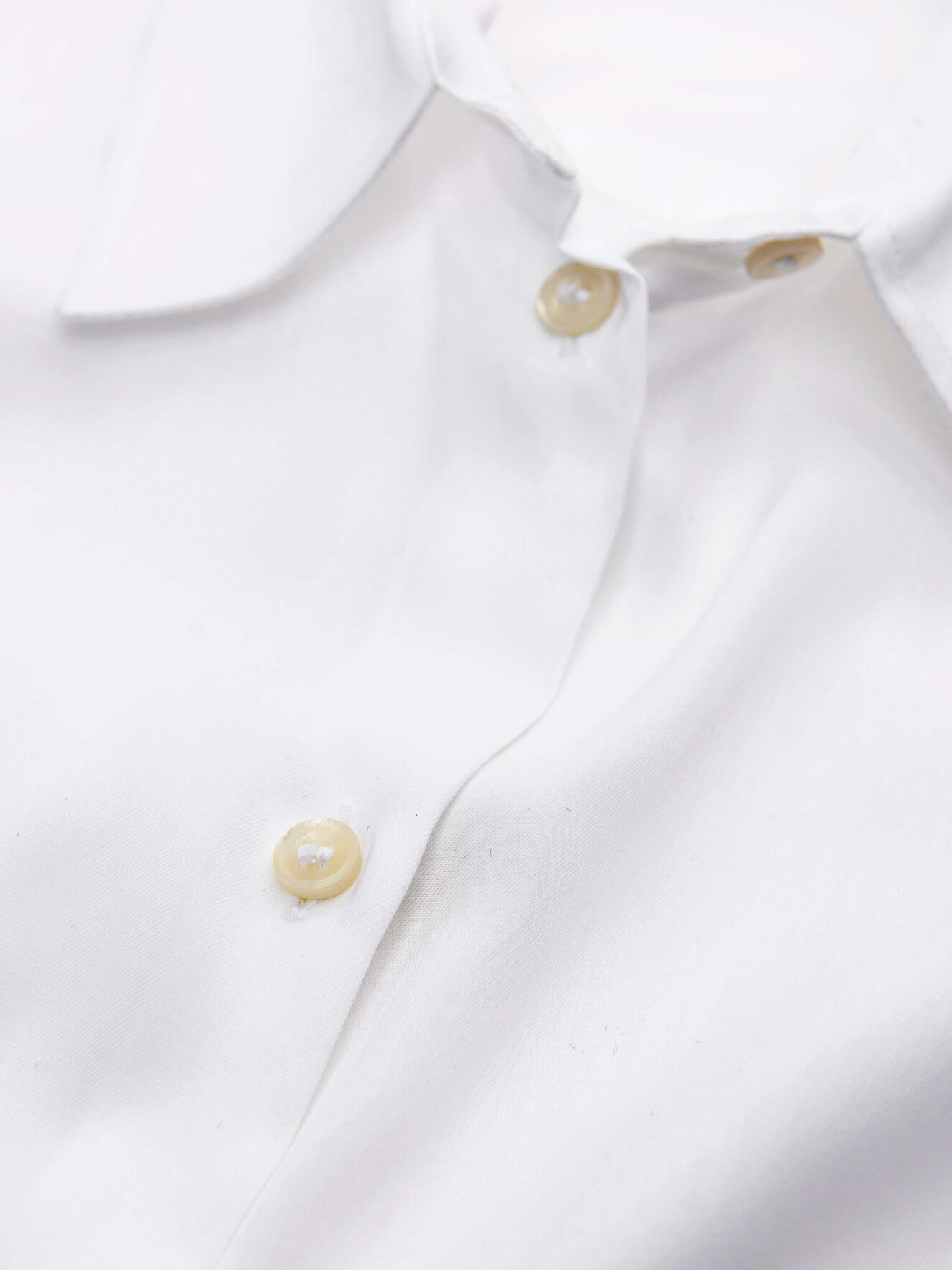 Noka Shirt in Pure white from Tiger of Sweden Noka Shirt in Pure white from Tiger of Sweden
