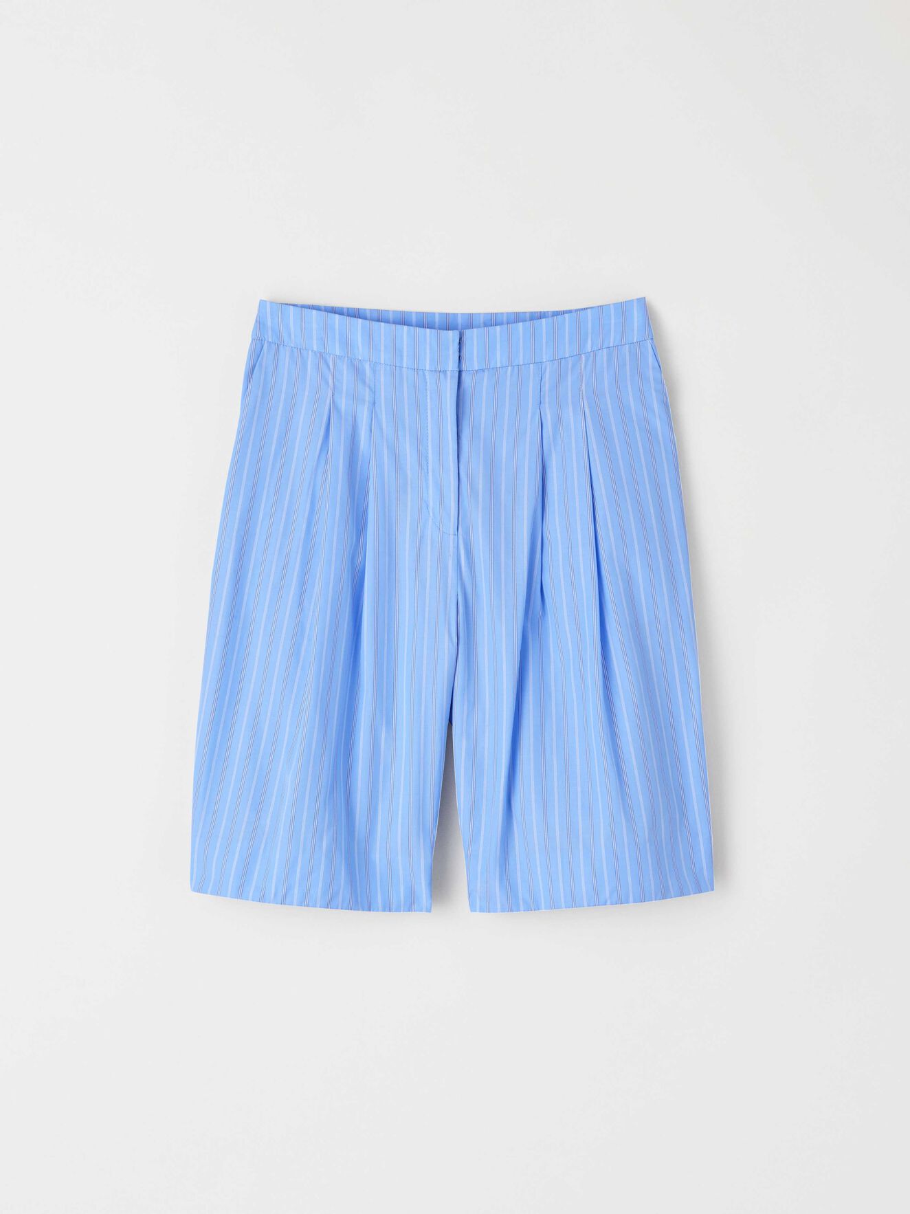 Nopal Trousers in Light blue from Tiger of Sweden Nopal Trousers in Light blue from Tiger of Sweden