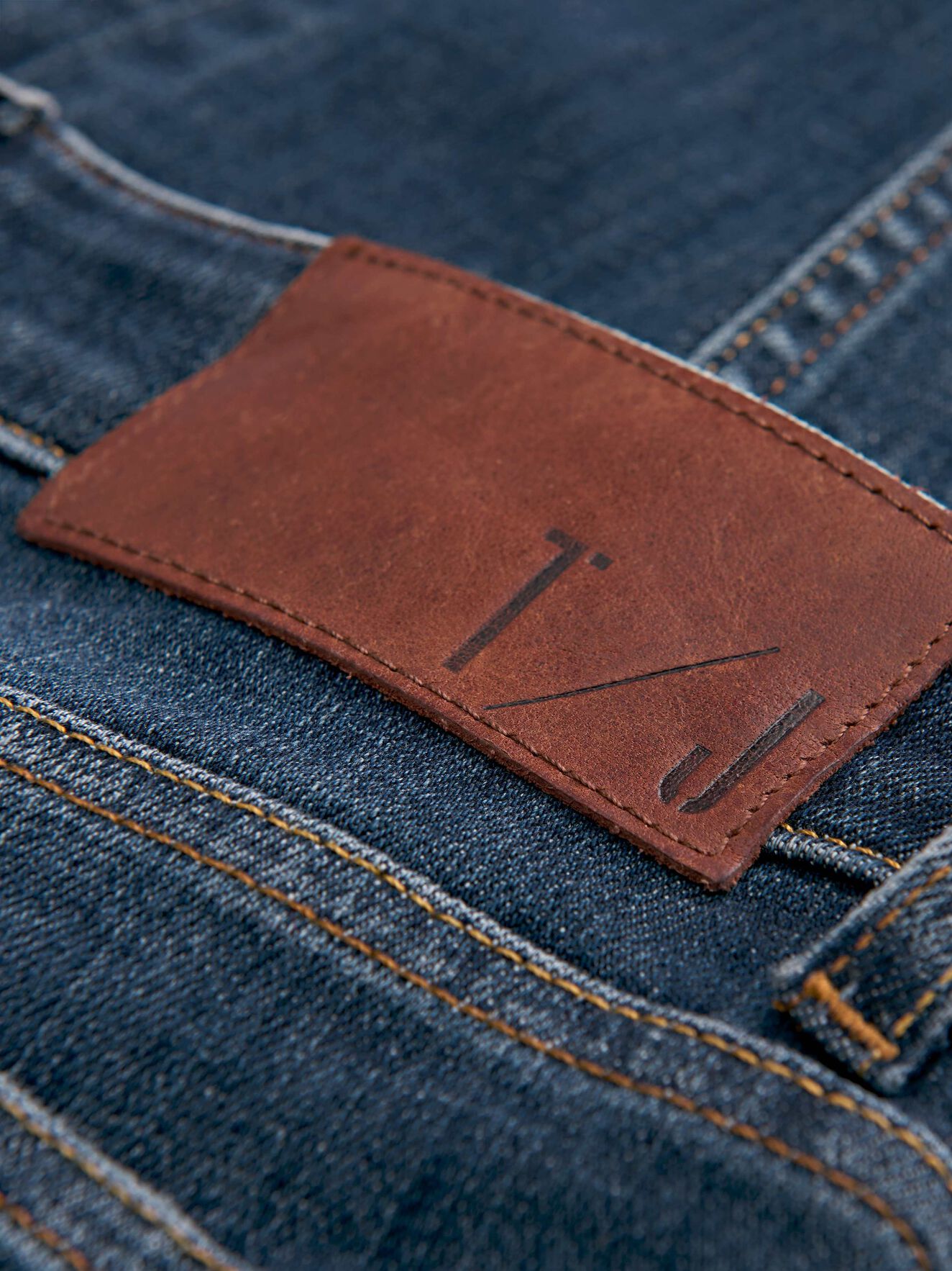 Slight Jeans in Medium Blue from Tiger of Sweden Slight Jeans in Medium Blue from Tiger of Sweden