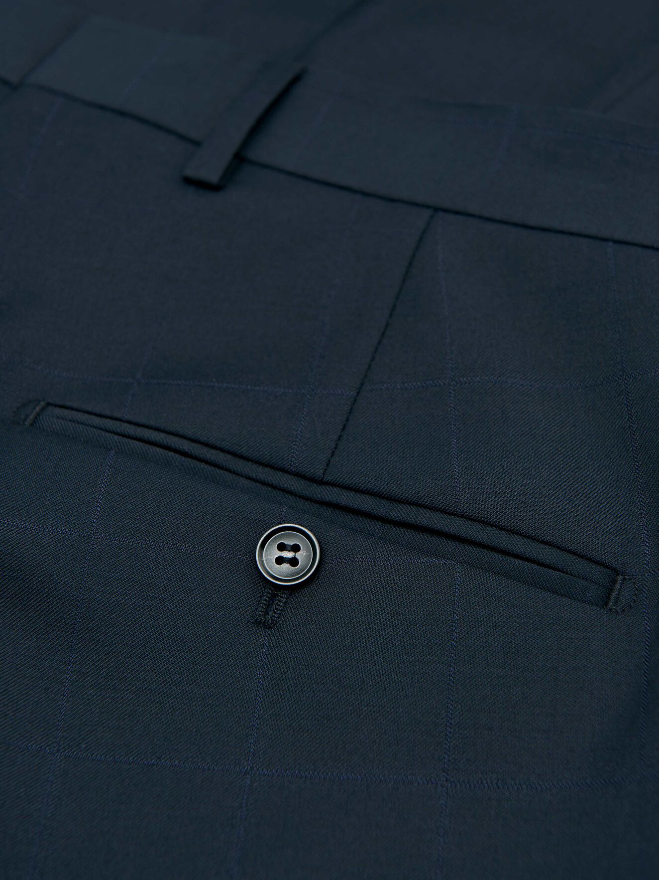 Pantalon Tilman in Midnight blue from Tiger of Sweden Pantalon Tilman in Midnight blue from Tiger of Sweden