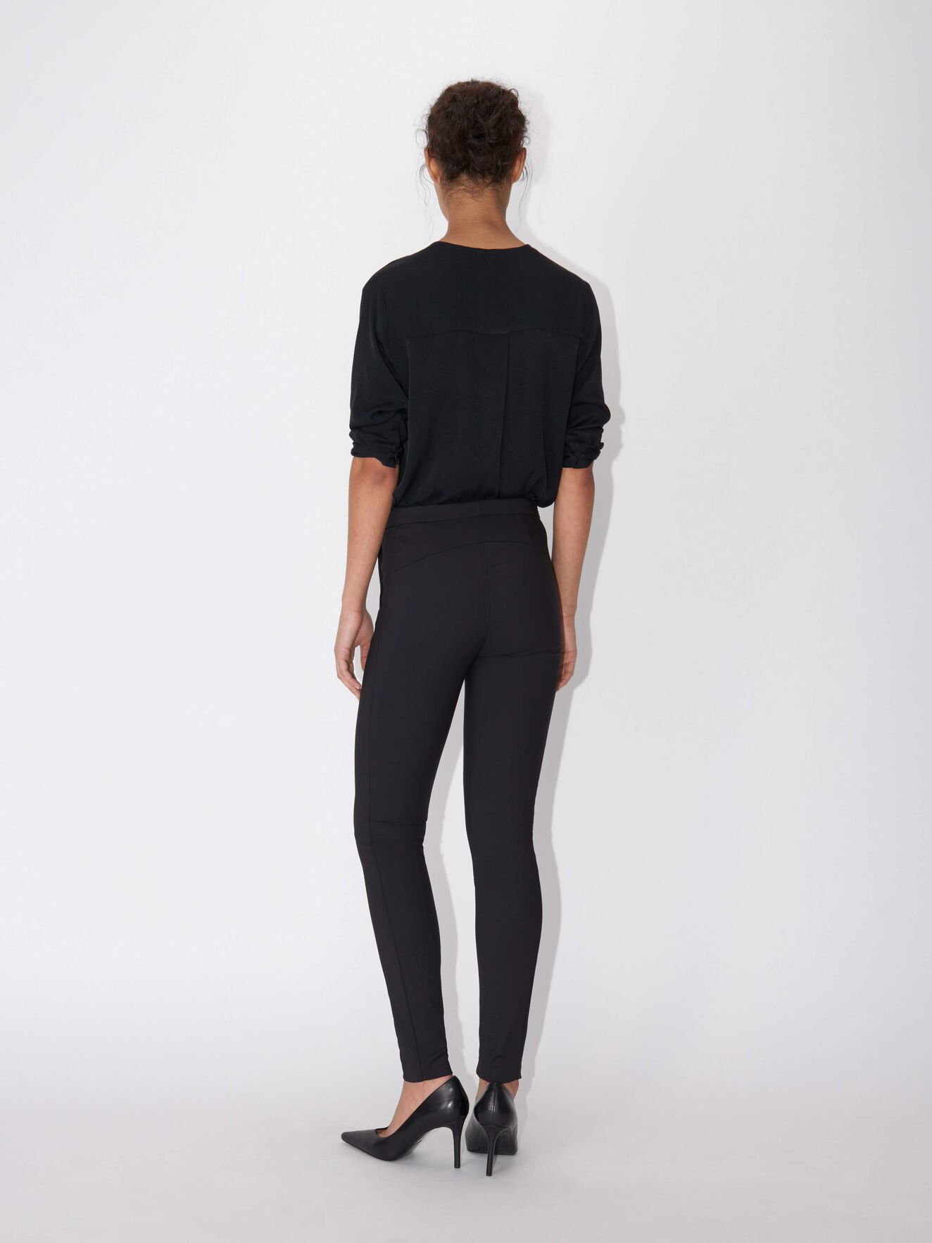 Cristin S Trousers in Black from Tiger of Sweden Cristin S Trousers in Black from Tiger of Sweden
