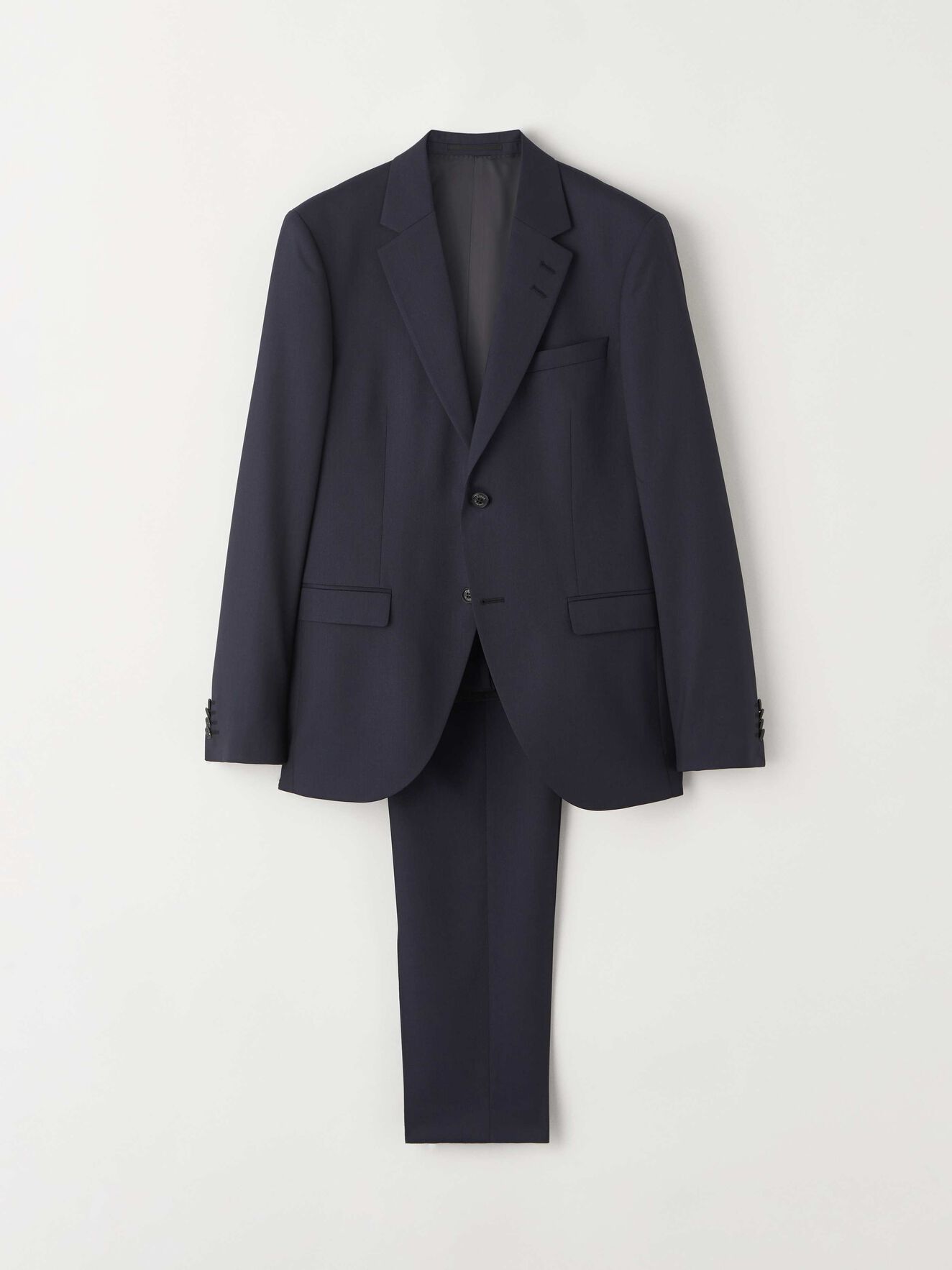 Jamonte Travel Suit in from Tiger of Sweden Jamonte Travel Suit in from Tiger of Sweden