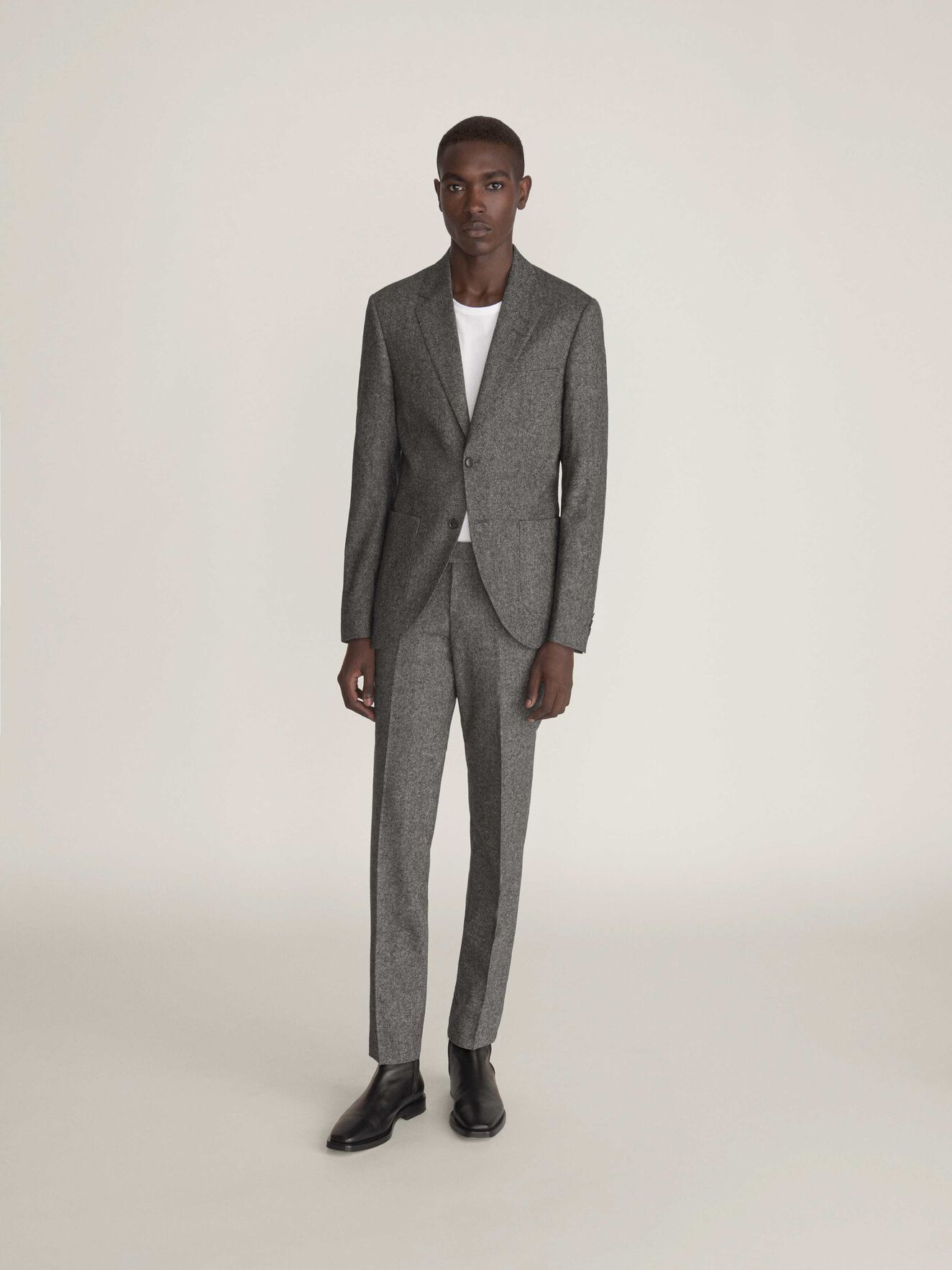 Tordon Trousers in Light grey melange from Tiger of Sweden Tordon Trousers in Light grey melange from Tiger of Sweden