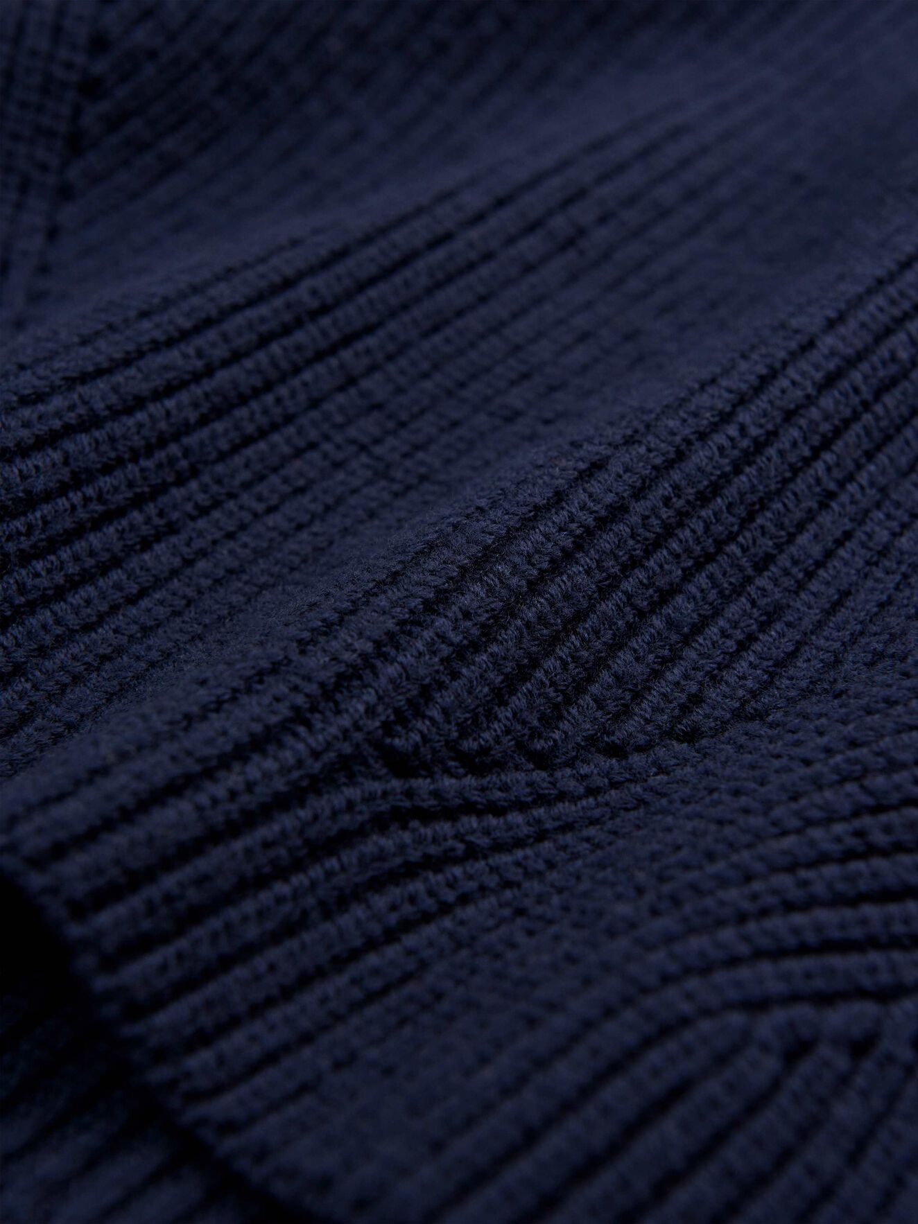 Nandrin Pullover in Midnight blue from Tiger of Sweden Nandrin Pullover in Midnight blue from Tiger of Sweden