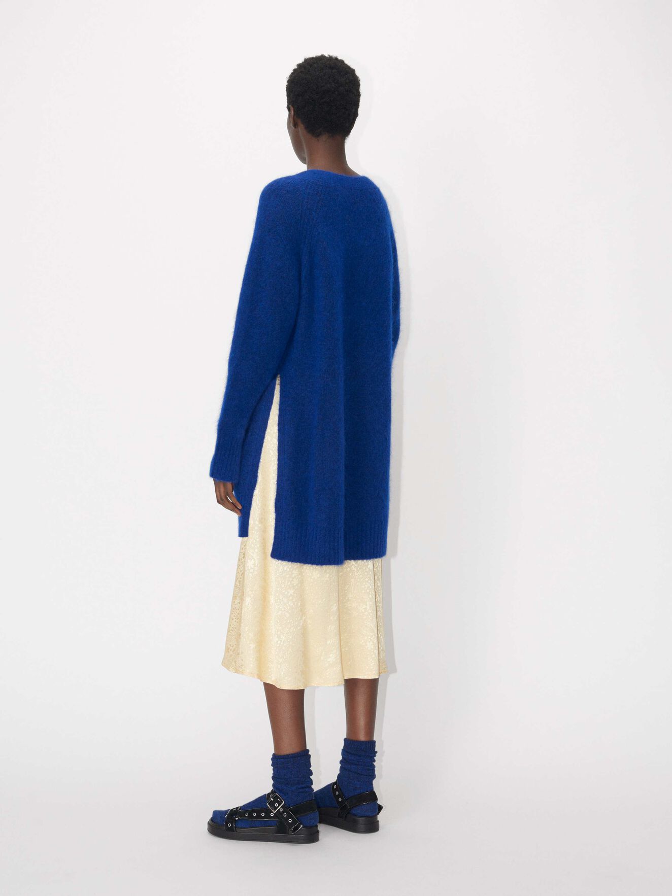 Preza Cardigan in Deep Blue from Tiger of Sweden Preza Cardigan in Deep Blue from Tiger of Sweden