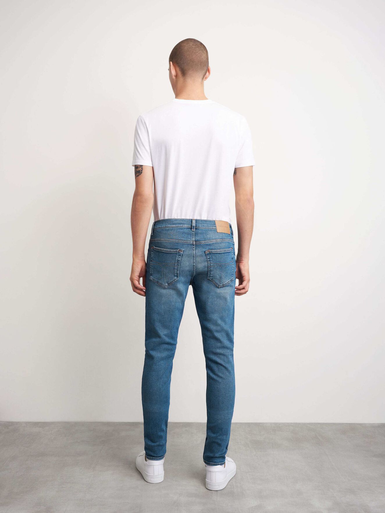 Evolve Jeans in Dust blue from Tiger of Sweden Evolve Jeans in Dust blue from Tiger of Sweden