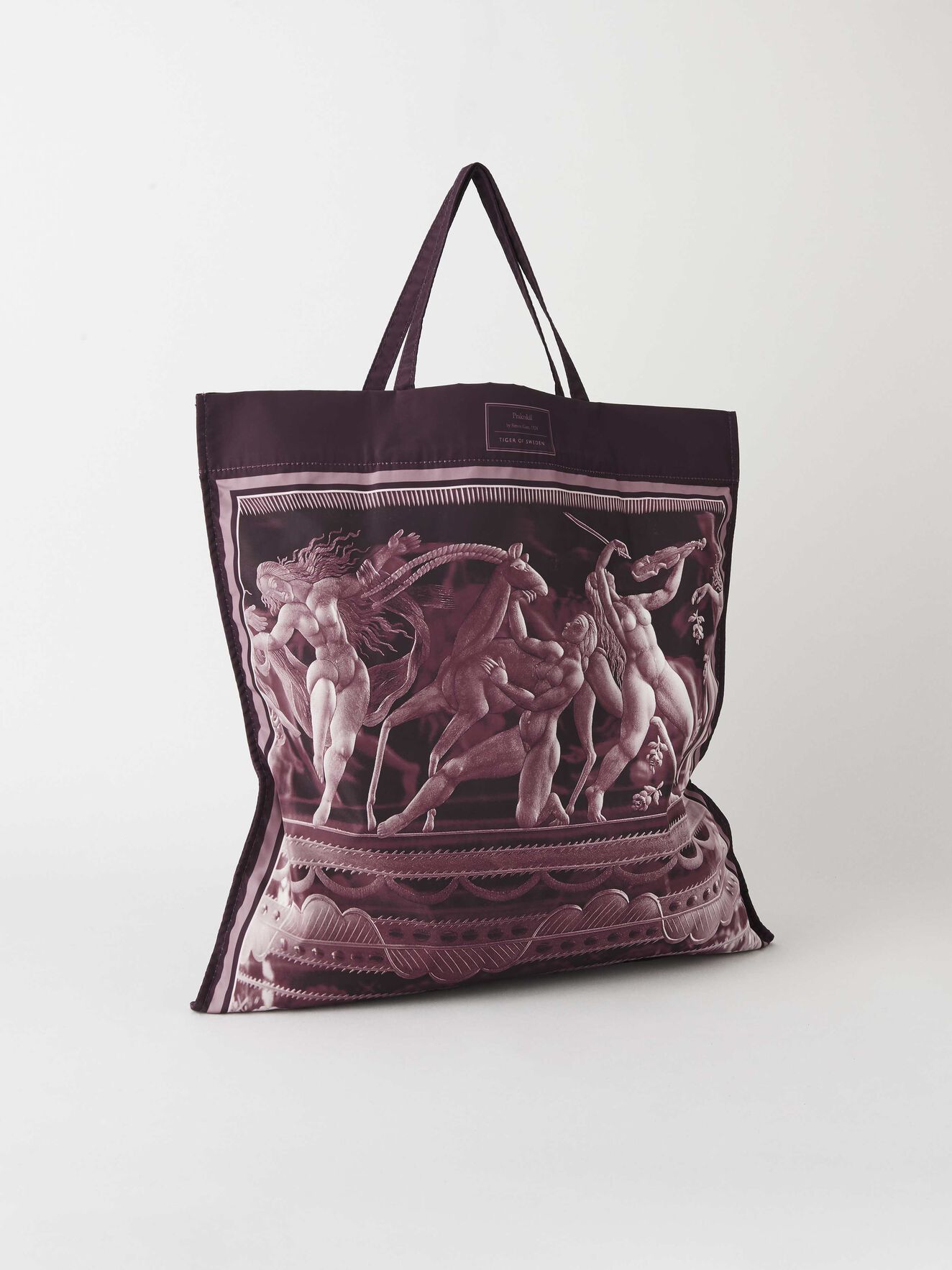 Alvara Tasche in Regal Red from Tiger of Sweden Alvara Tasche in Regal Red from Tiger of Sweden
