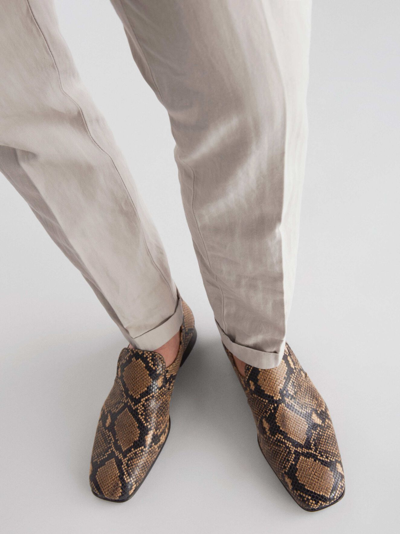 Tretton PPT Hose in Irish Cream from Tiger of Sweden Tretton PPT Hose in Irish Cream from Tiger of Sweden