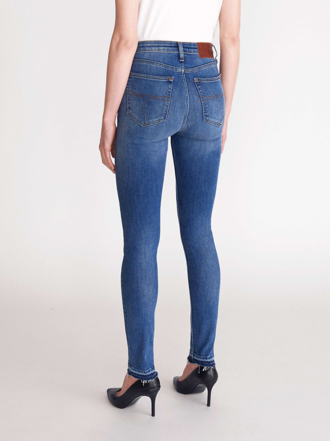 Shelly Jeans in Medium Blue from Tiger of Sweden Shelly Jeans in Medium Blue from Tiger of Sweden