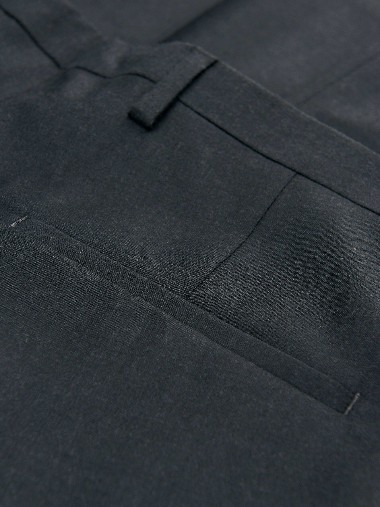 Todd Trousers in Dark grey Mel from Tiger of Sweden Todd Trousers in Dark grey Mel from Tiger of Sweden