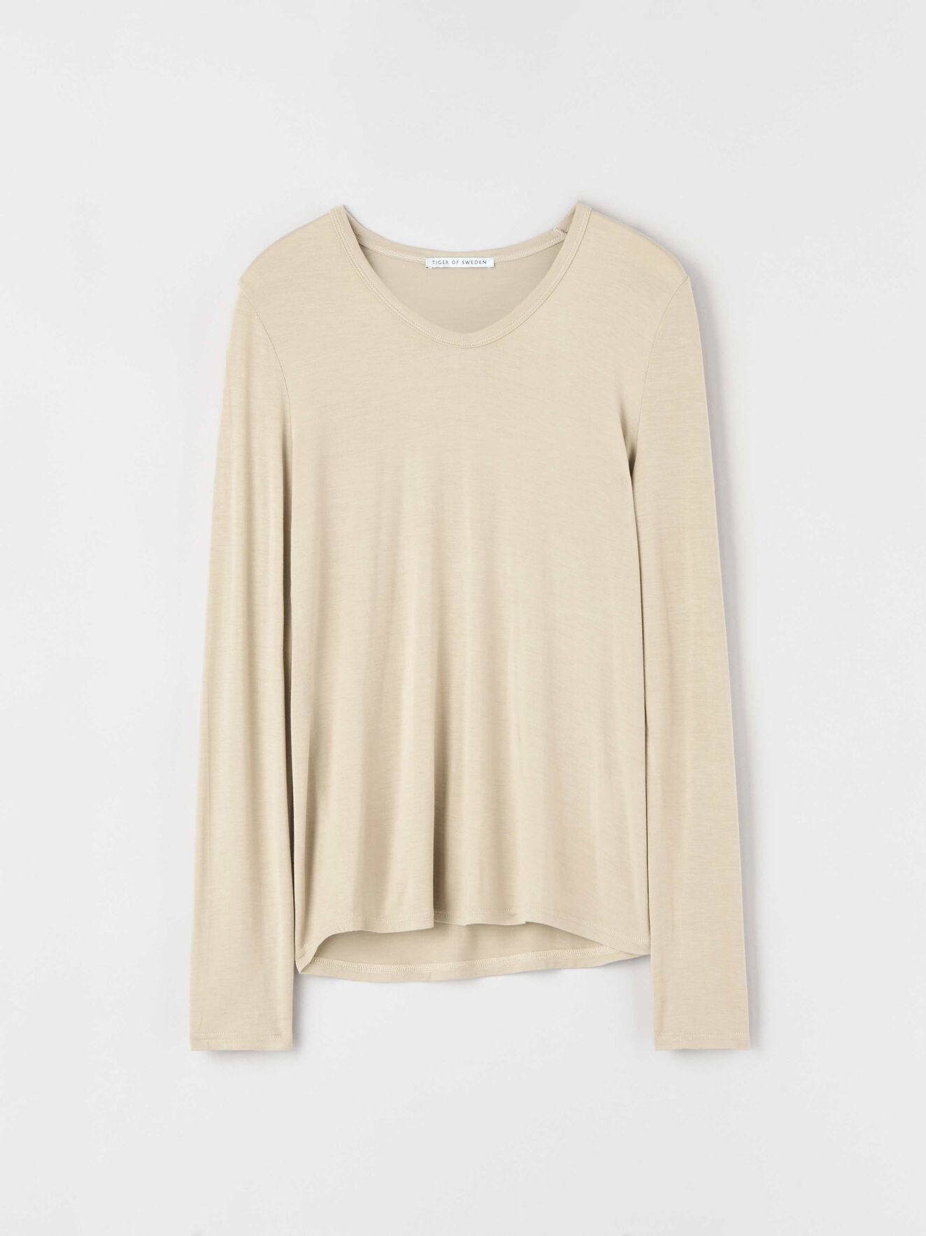 Primula T-Shirt in Soft Latte from Tiger of Sweden Primula T-Shirt in Soft Latte from Tiger of Sweden