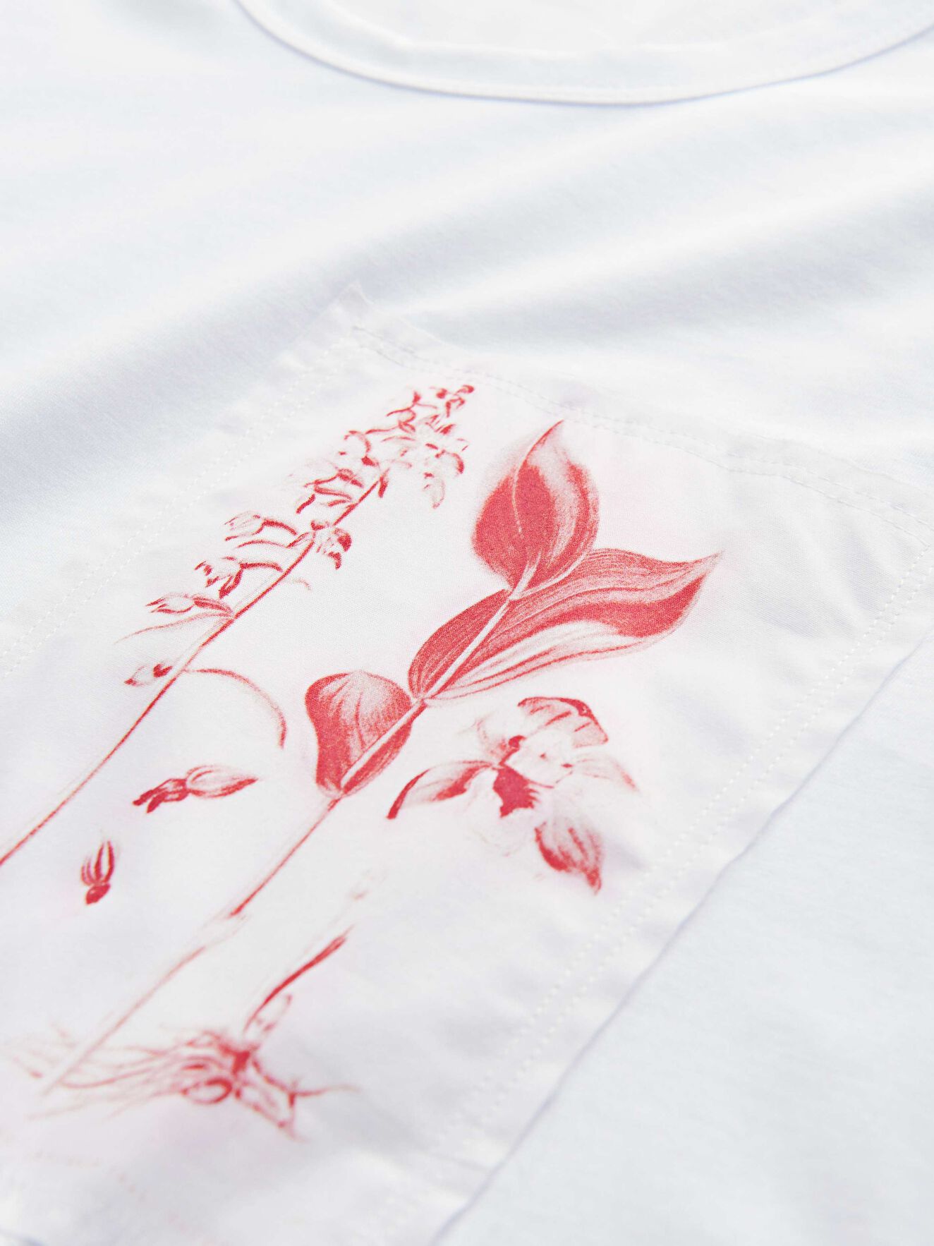 Darian P T-shirt in Pure white from Tiger of Sweden Darian P T-shirt in Pure white from Tiger of Sweden