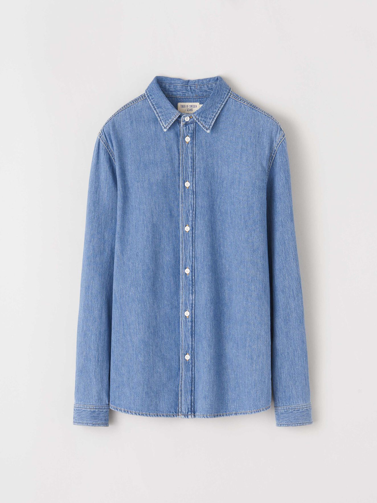 Pure Np Hemd in Light blue from Tiger of Sweden Pure Np Hemd in Light blue from Tiger of Sweden