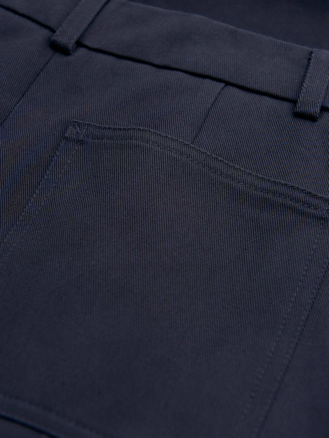 Pesari Shorts in Midnight blue from Tiger of Sweden Pesari Shorts in Midnight blue from Tiger of Sweden