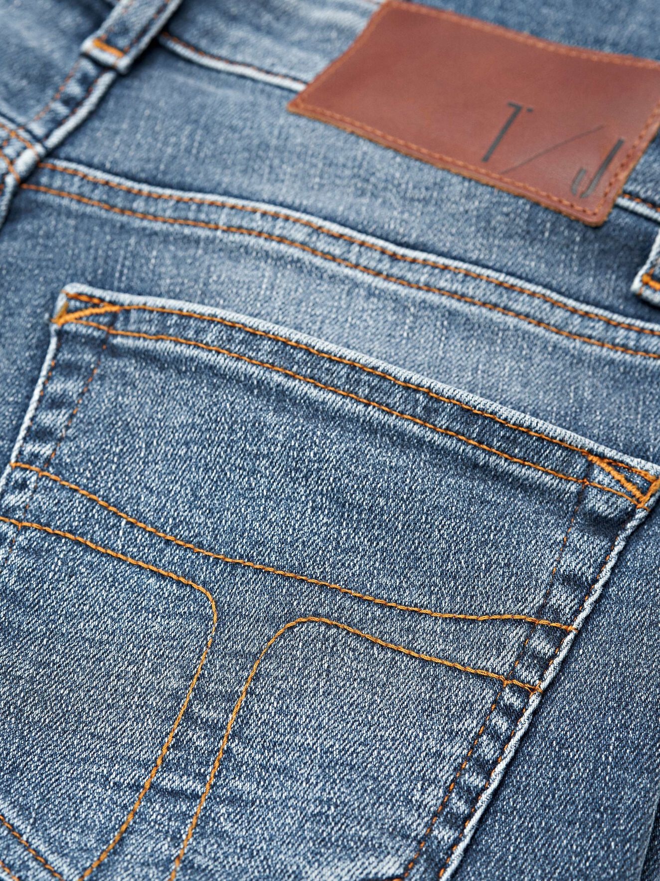 Slight Jeans in Dust blue from Tiger of Sweden Slight Jeans in Dust blue from Tiger of Sweden