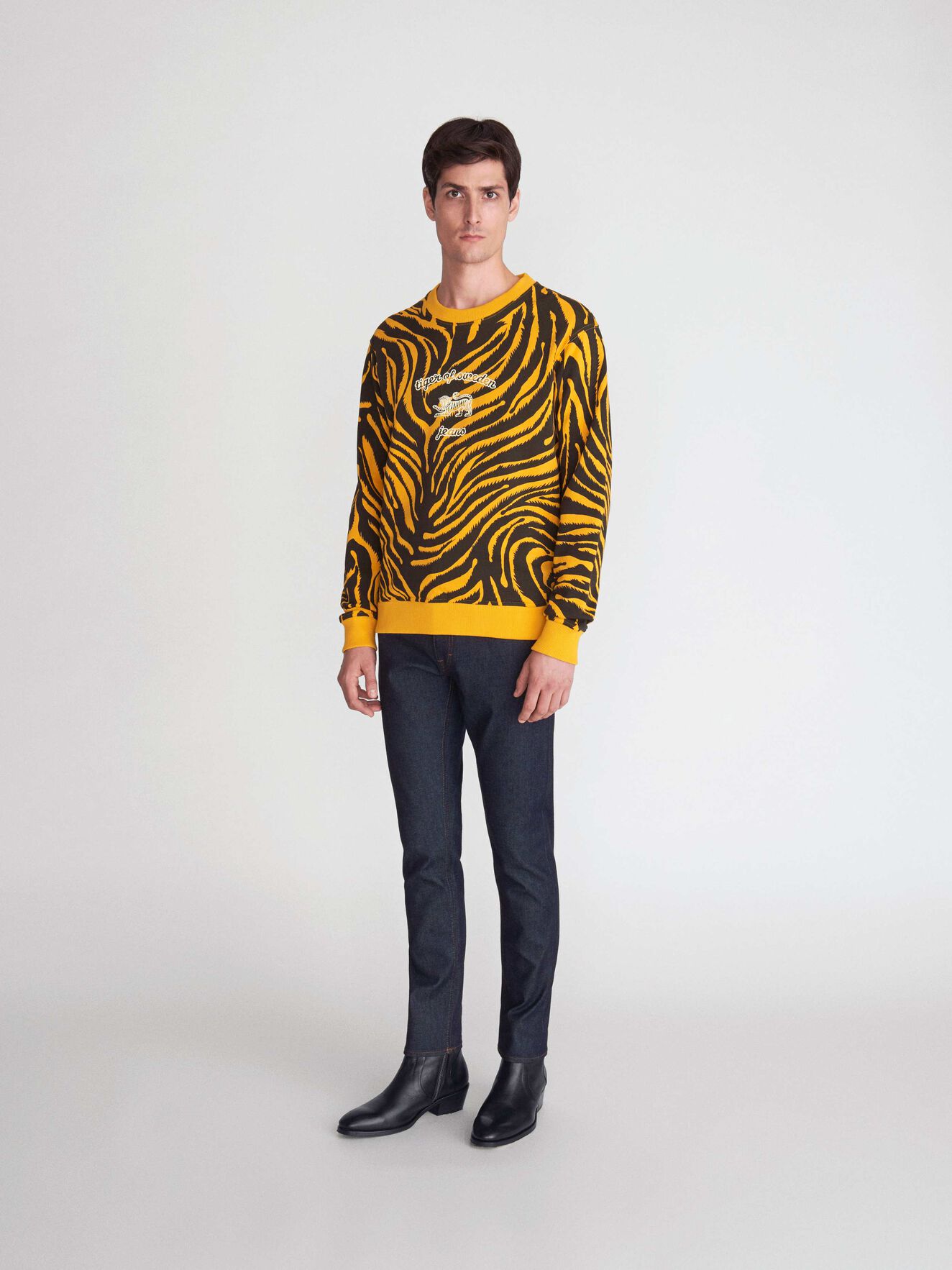 Tana T Sweatshirt in Print from Tiger of Sweden Tana T Sweatshirt in Print from Tiger of Sweden