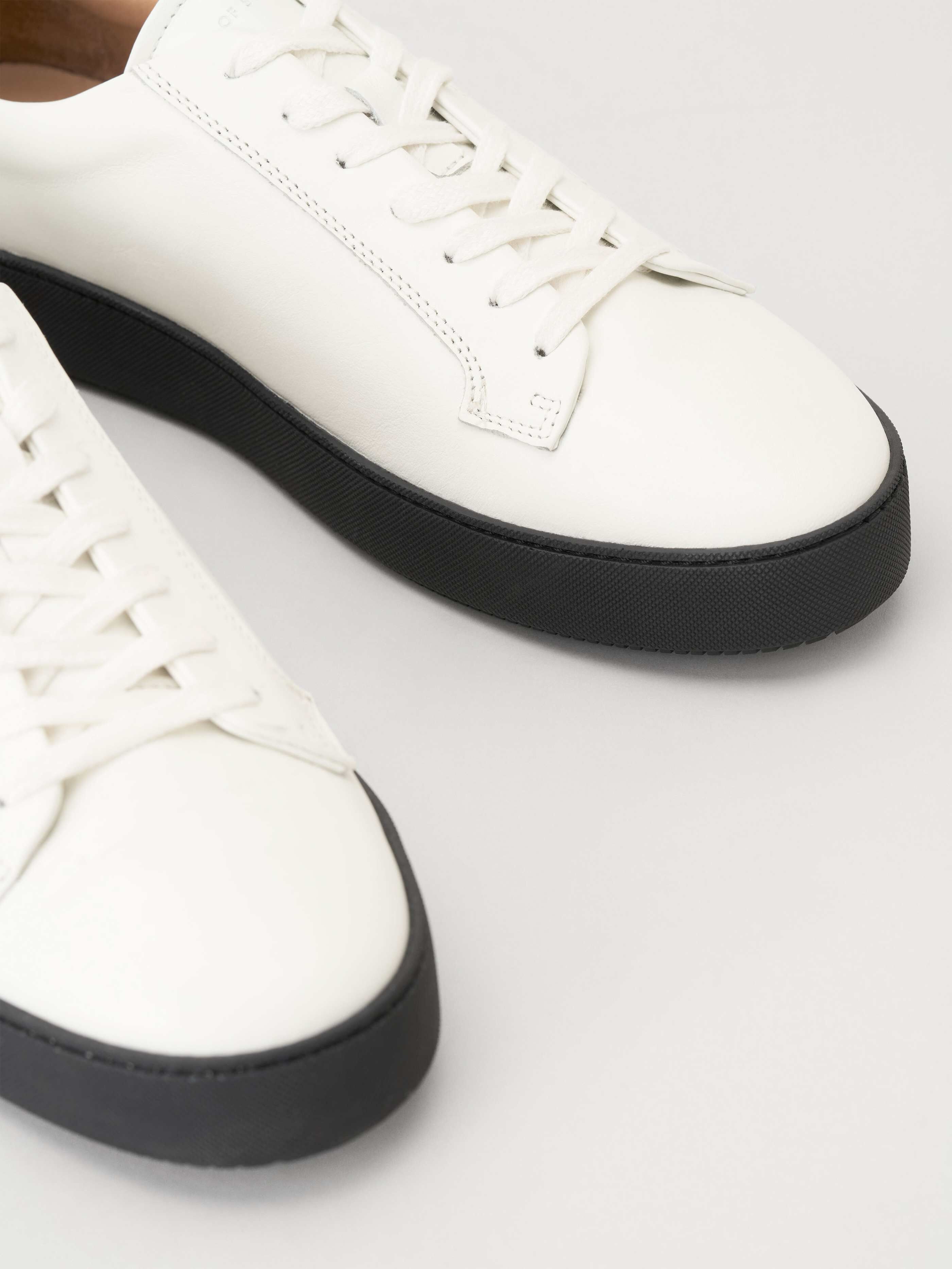 Salas Sneakers - Buy online