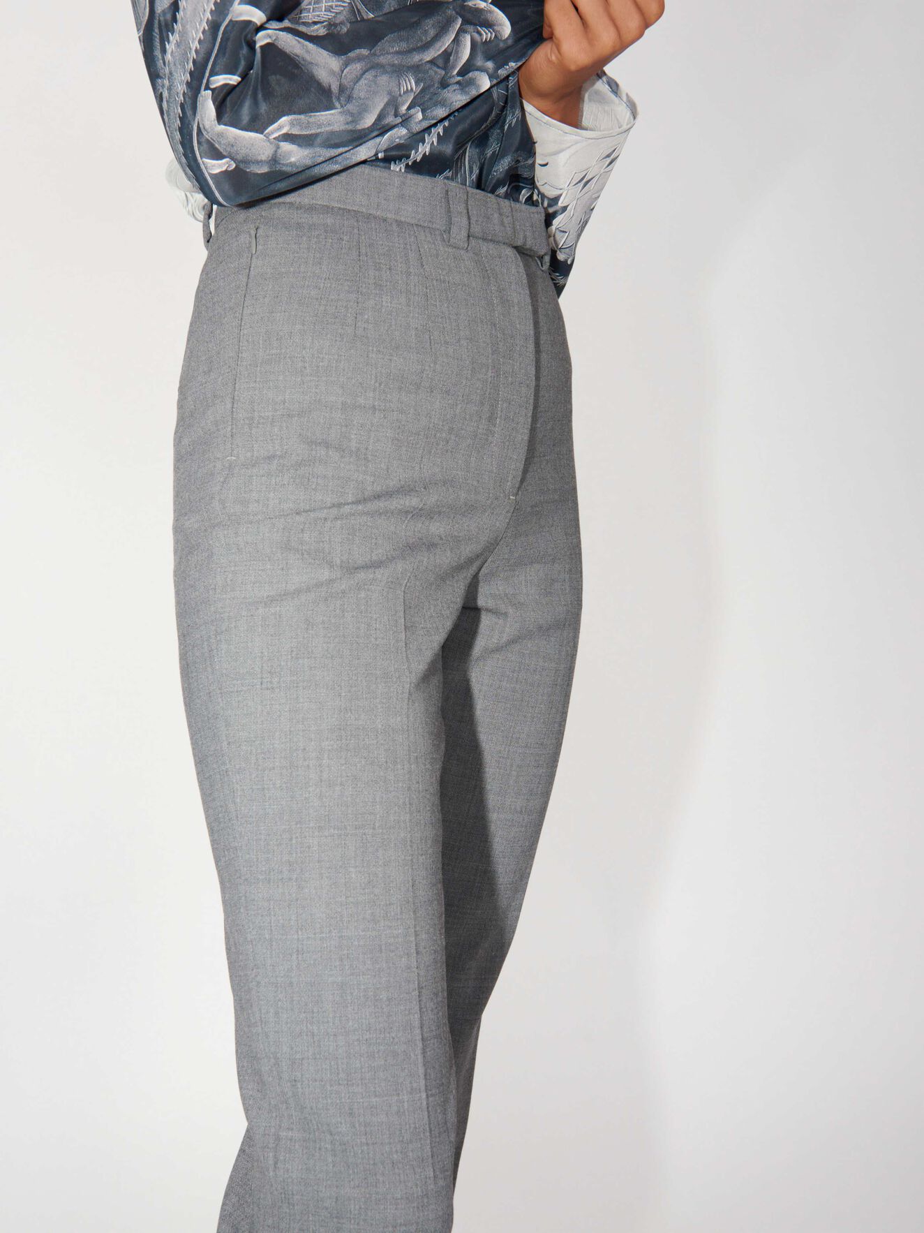 Bergenia Trousers in Dark grey Mel from Tiger of Sweden Bergenia Trousers in Dark grey Mel from Tiger of Sweden