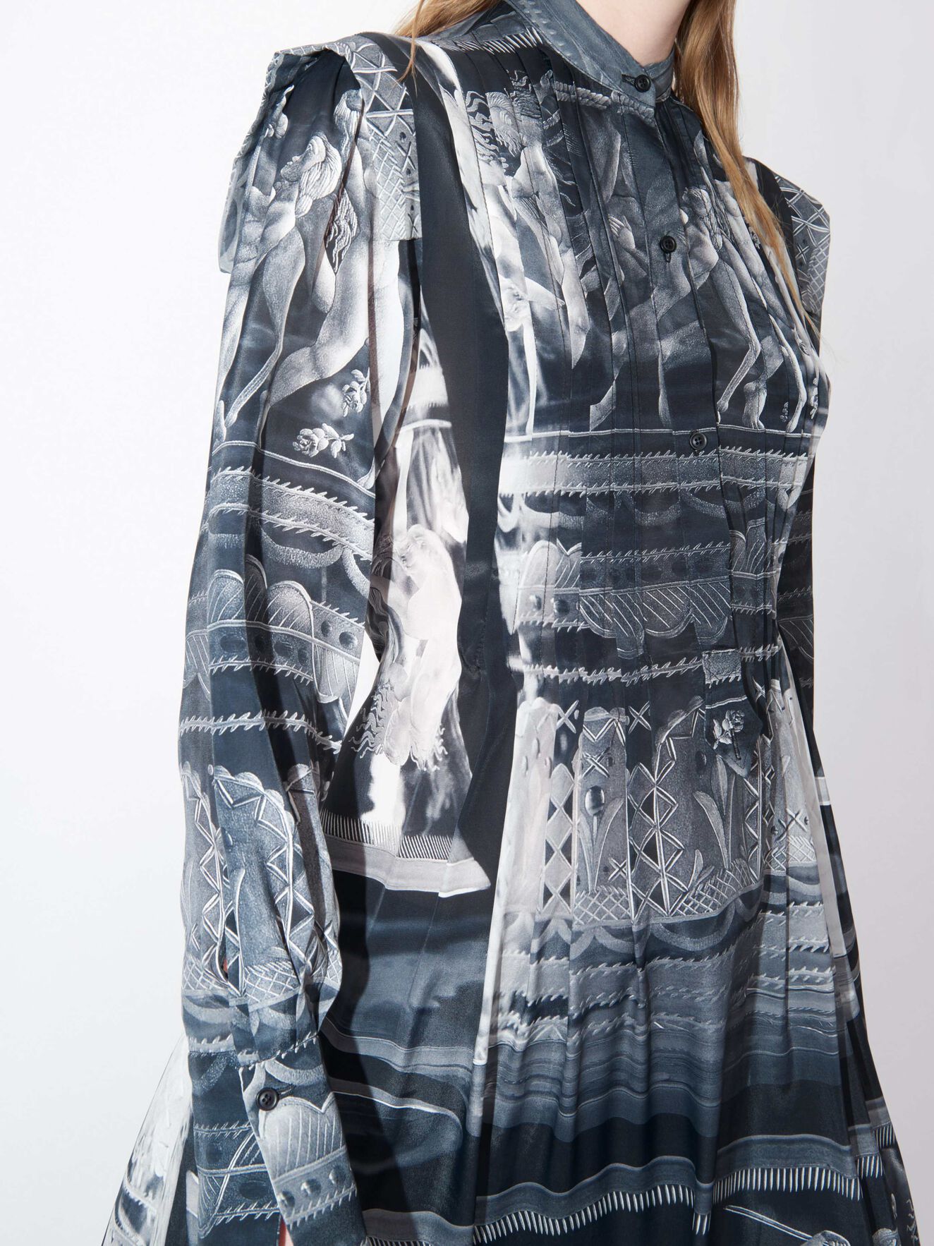 Yassin P Dress in ARTWORK from Tiger of Sweden Yassin P Dress in ARTWORK from Tiger of Sweden