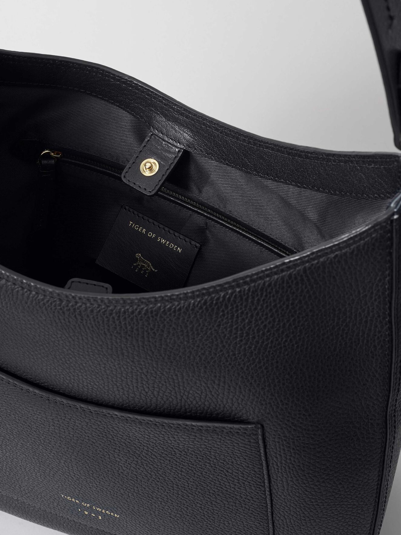 Giana Tasche in Black from Tiger of Sweden Giana Tasche in Black from Tiger of Sweden