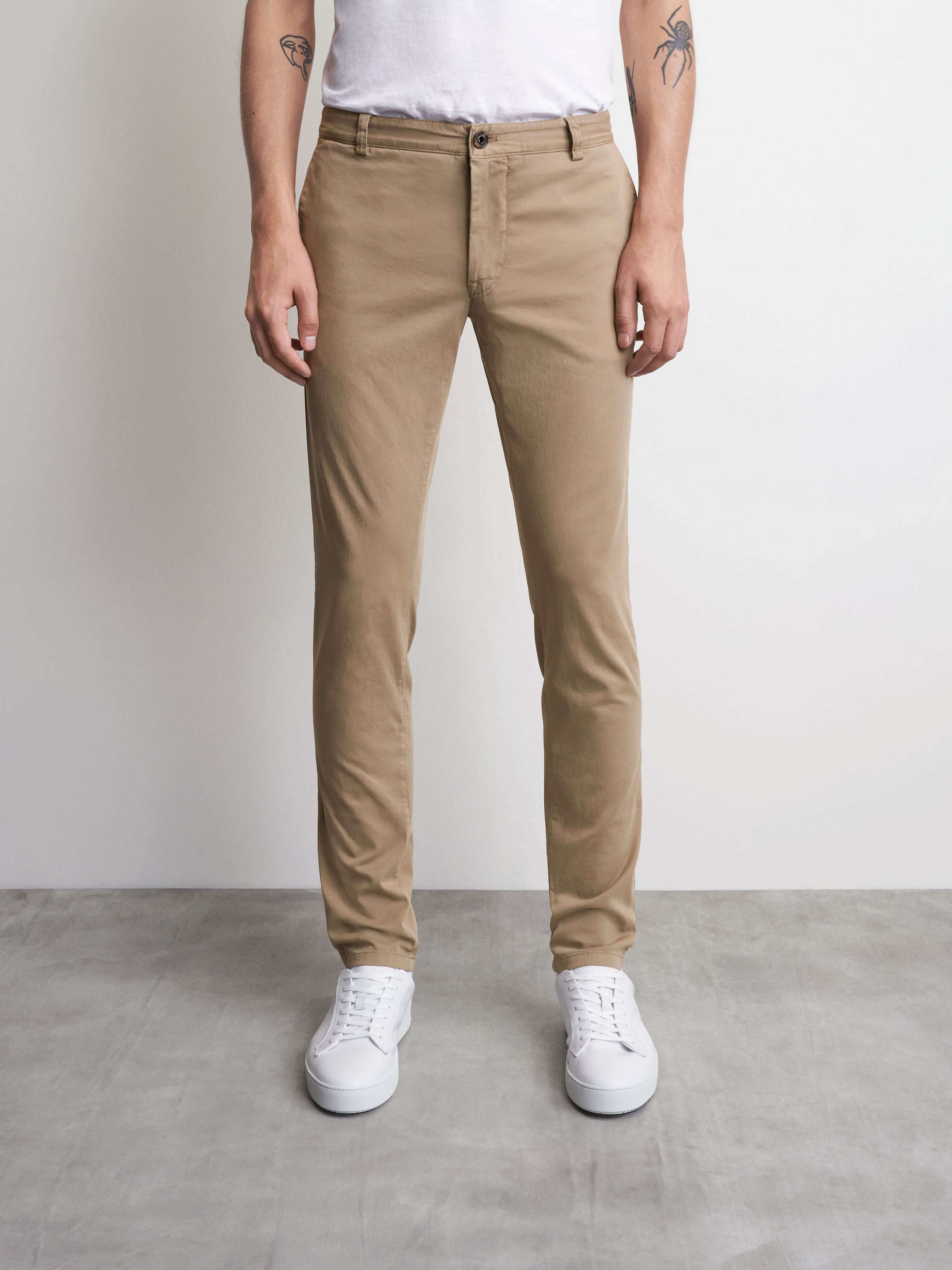 Transit Chinos - Köp Trousers online