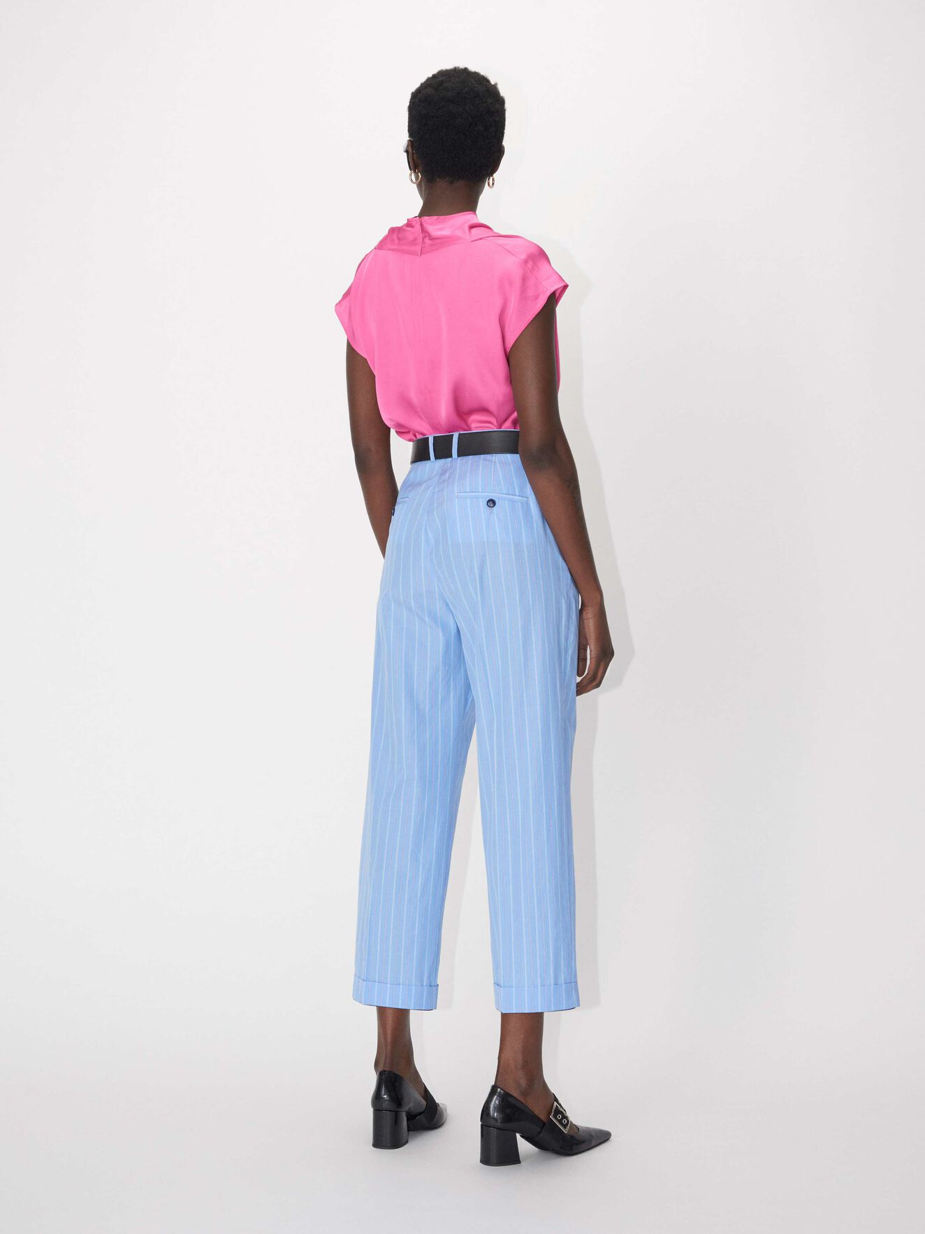 Rodez Trousers in Light blue from Tiger of Sweden Rodez Trousers in Light blue from Tiger of Sweden